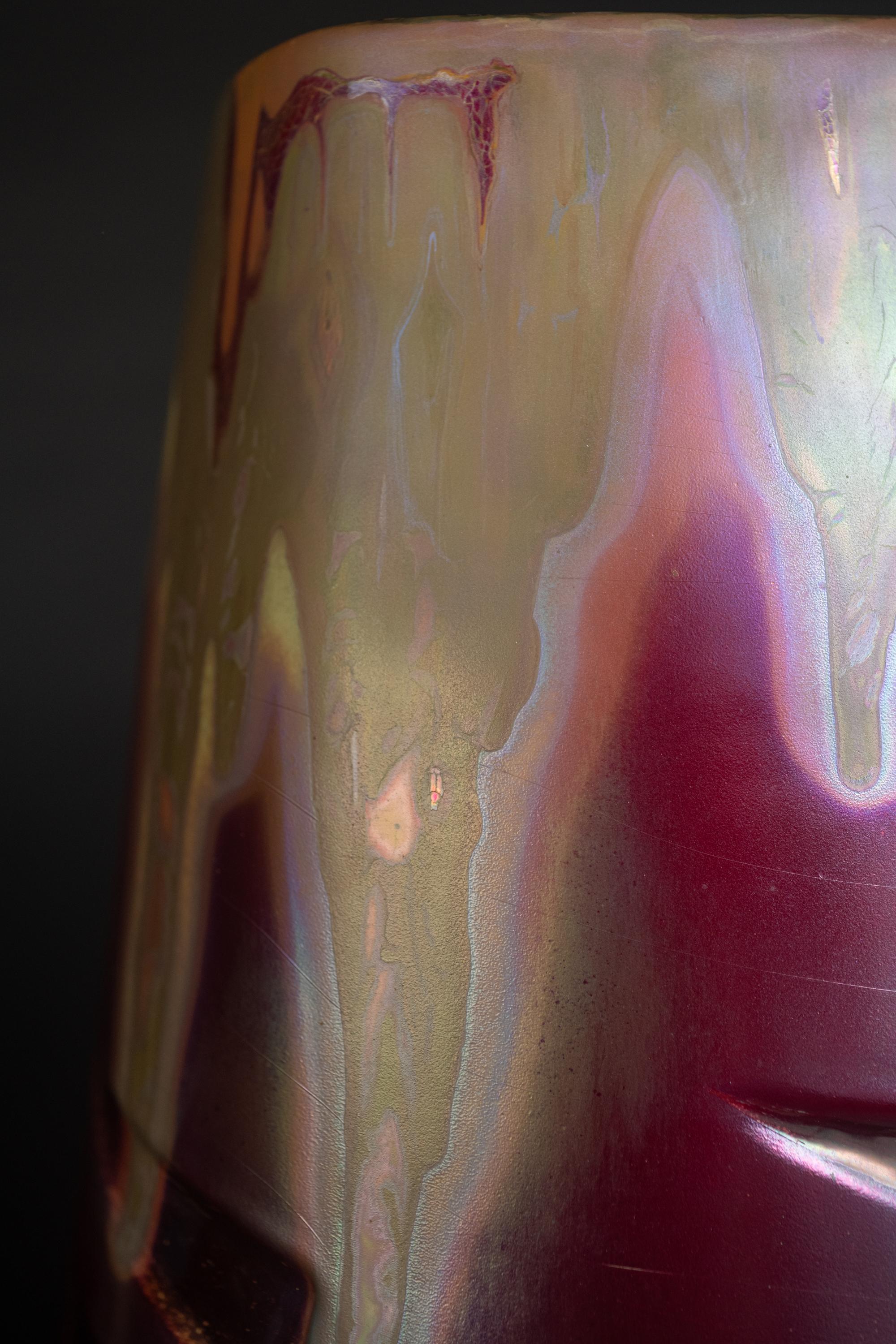 Vase Art Nouveau Volcano irisé de Clement Massier Bon état - En vente à Chicago, US