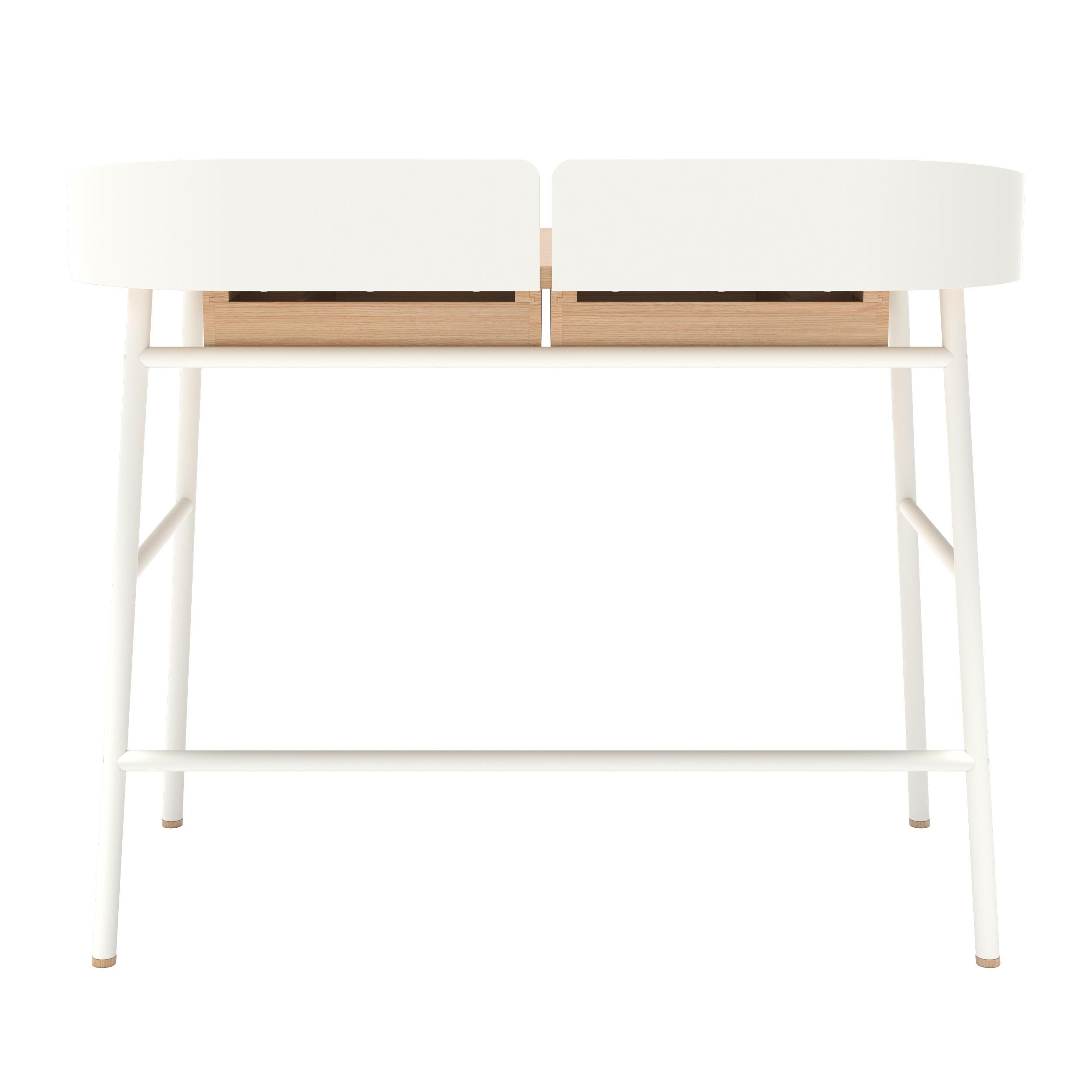 Weiß schillernder Metallschreibtisch Victor Oak Natural von HARTO (Portugiesisch) im Angebot