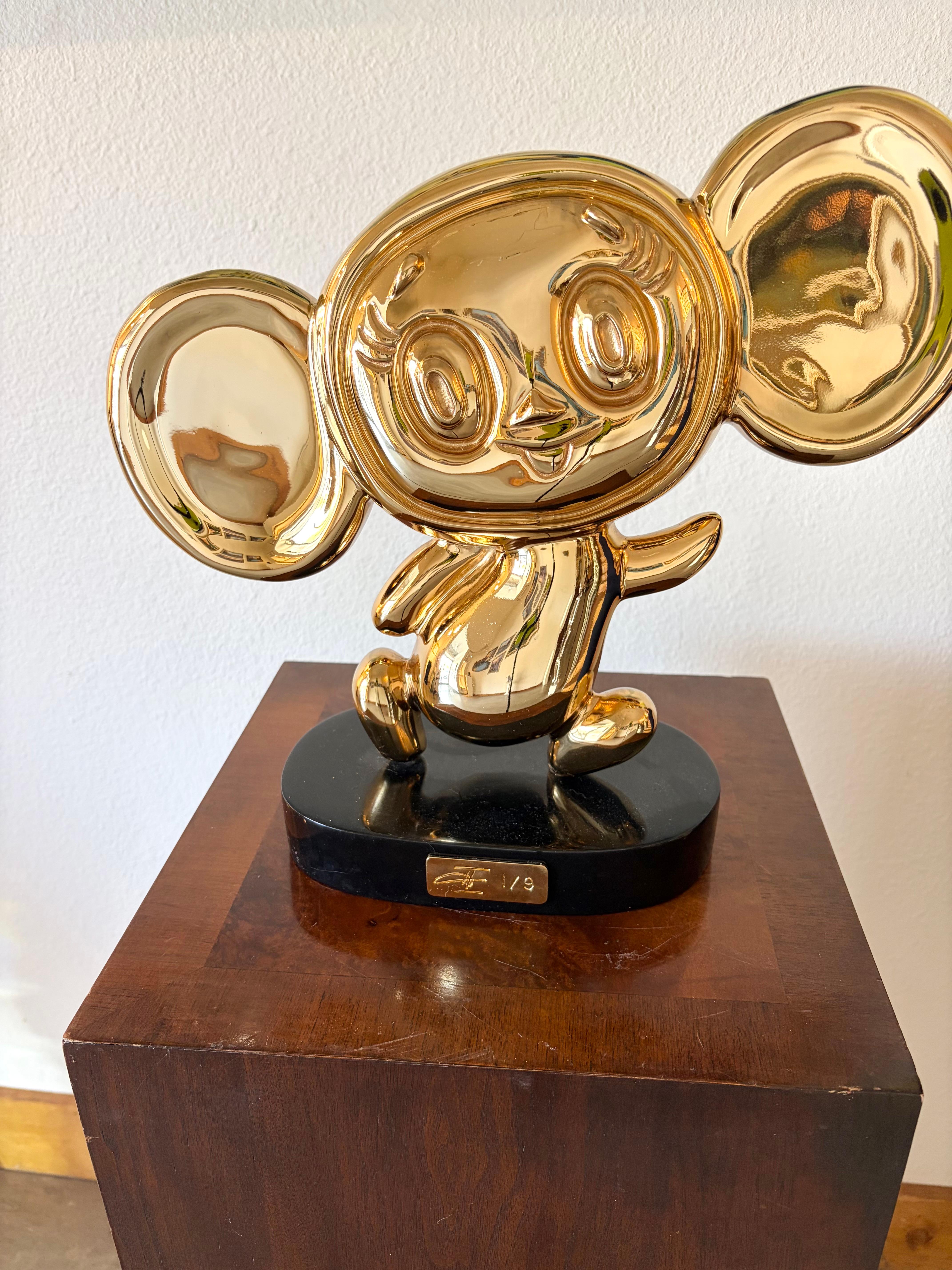 Irina Daylene Figurative Sculpture - Chebu, sculpture gold plated stainless steel.