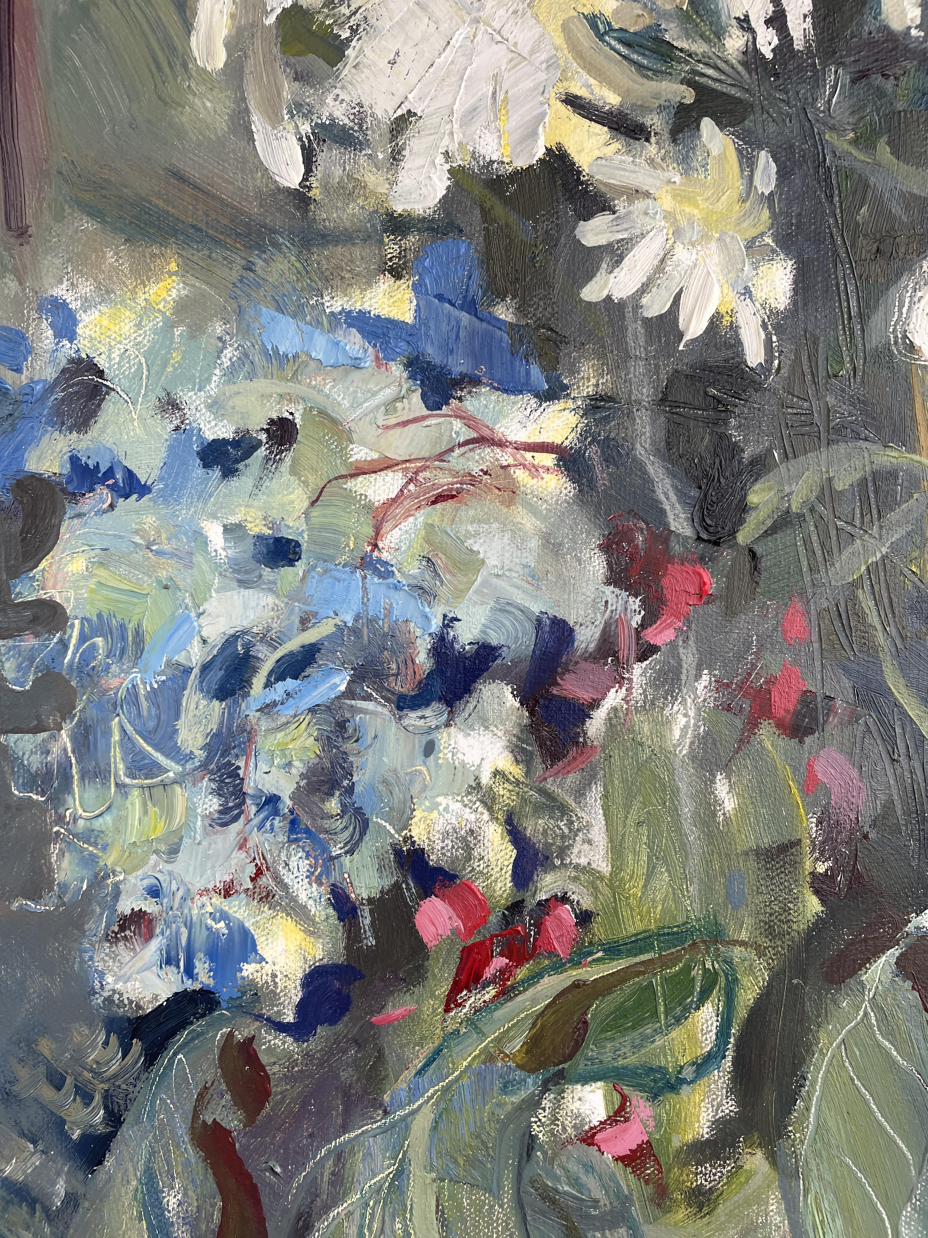 Expression bleue, fleurs, bleue, expressive, verticale, hortensia - Impressionnisme abstrait Painting par Irina Forrester