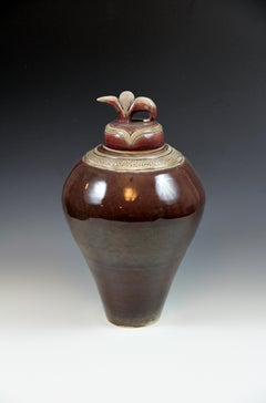 Celtic cat vase (urn) - porcelain vase, red-brown, beige color