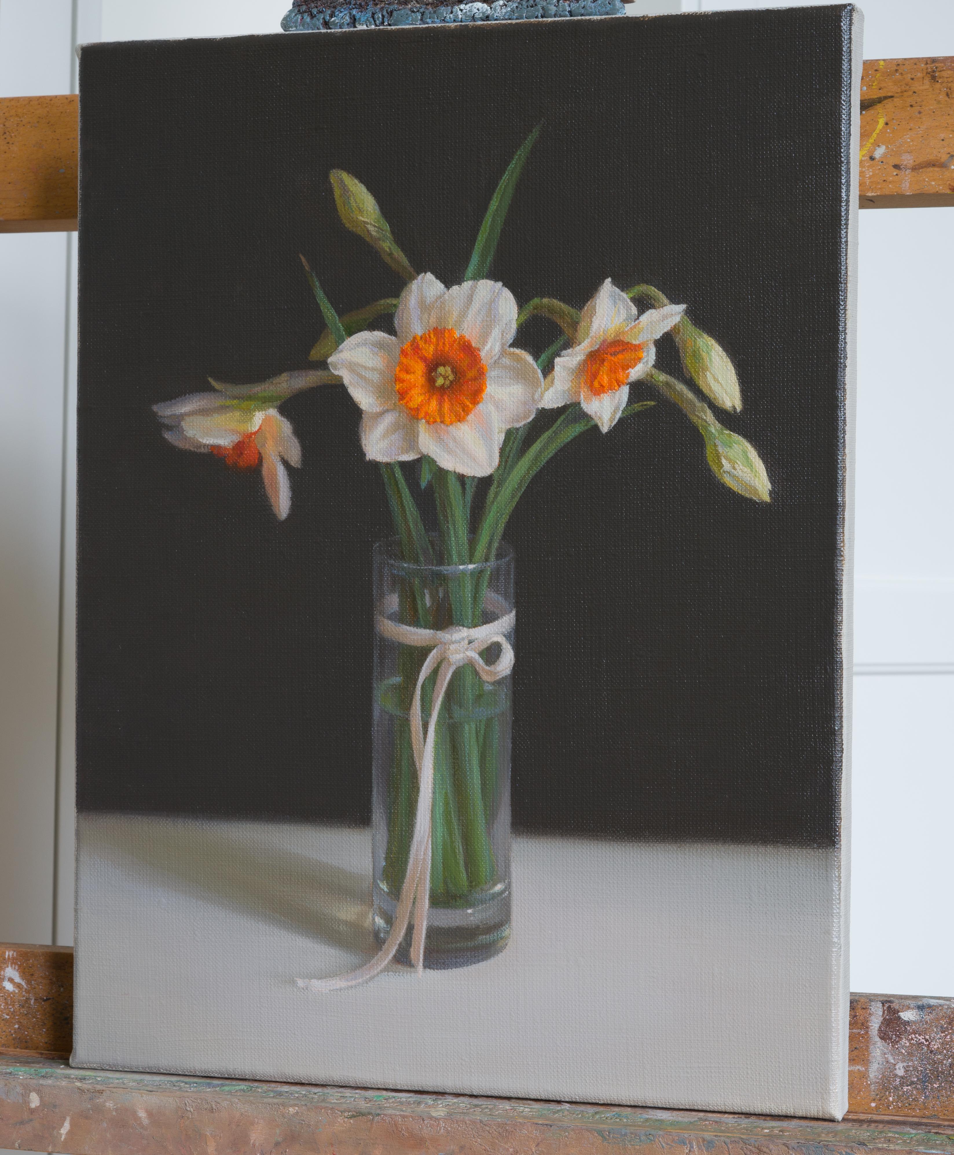Gift, Realist Modern Still life oil painting with daffodils by Irina Trushkova For Sale 3