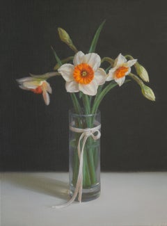 Cadeau, Nature morte réaliste et moderne à l'huile avec jonquilles par Irina Trushkova