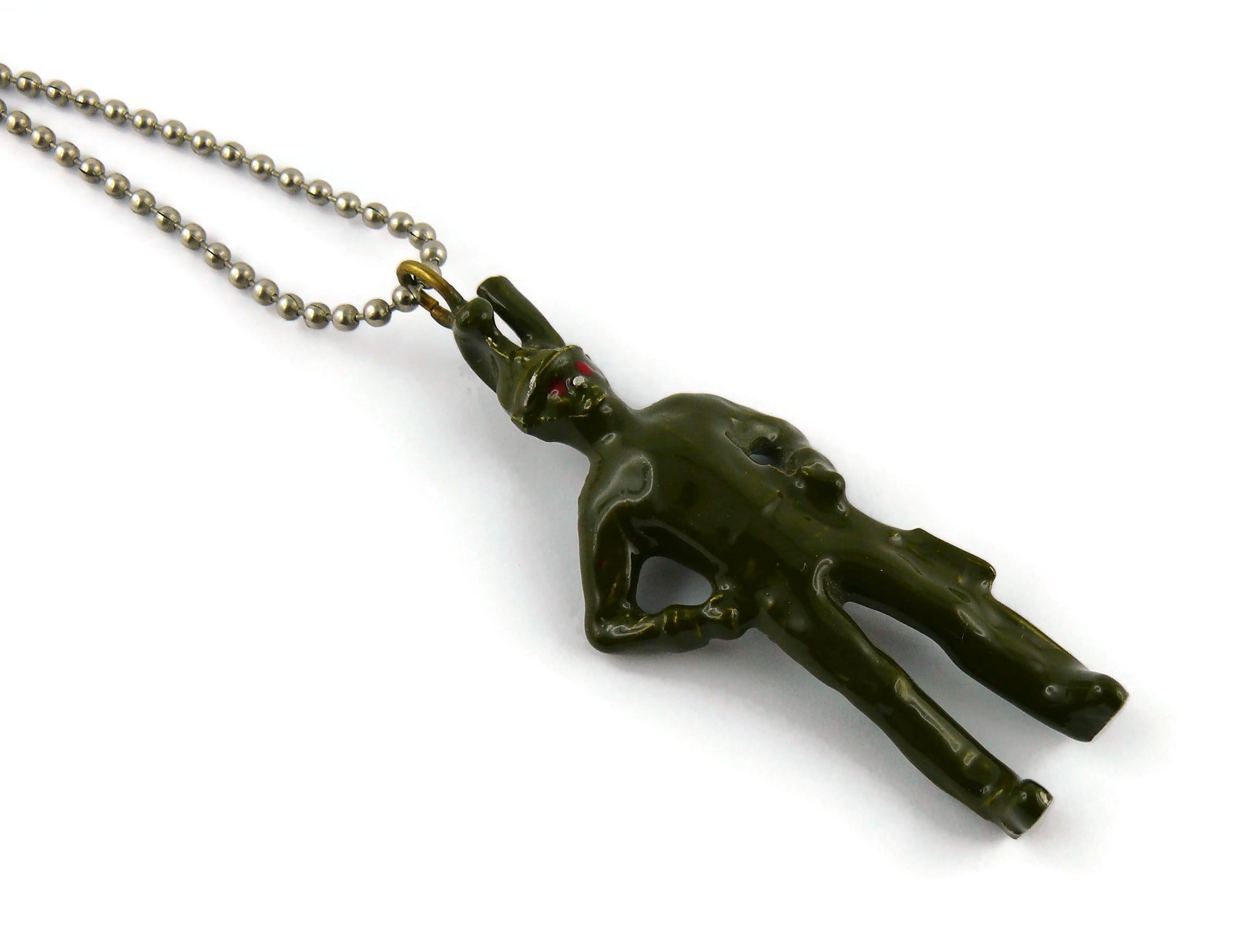Irina Volkonskii  Soldier Sautoir Necklace In Good Condition For Sale In Nice, FR