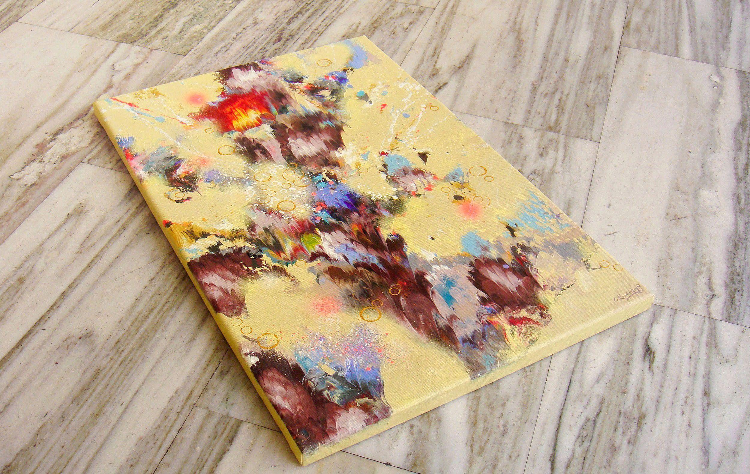 INSPIRATION DE SUNNY, Peinture, Acrylique sur Toile - Beige Abstract Painting par Irini Karpikioti