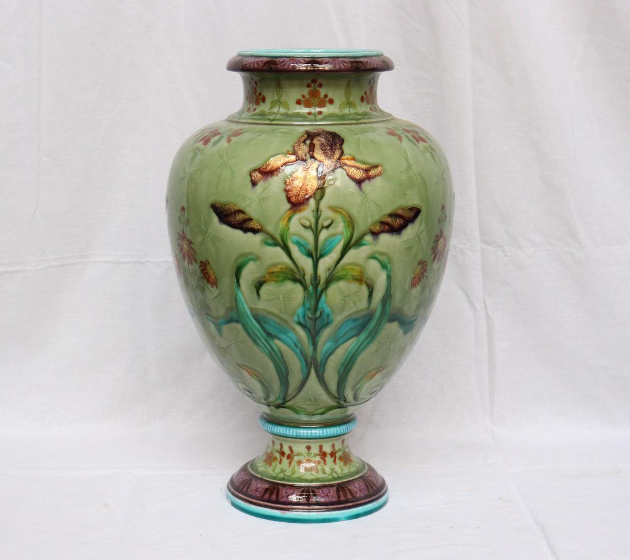 theodore deck vase