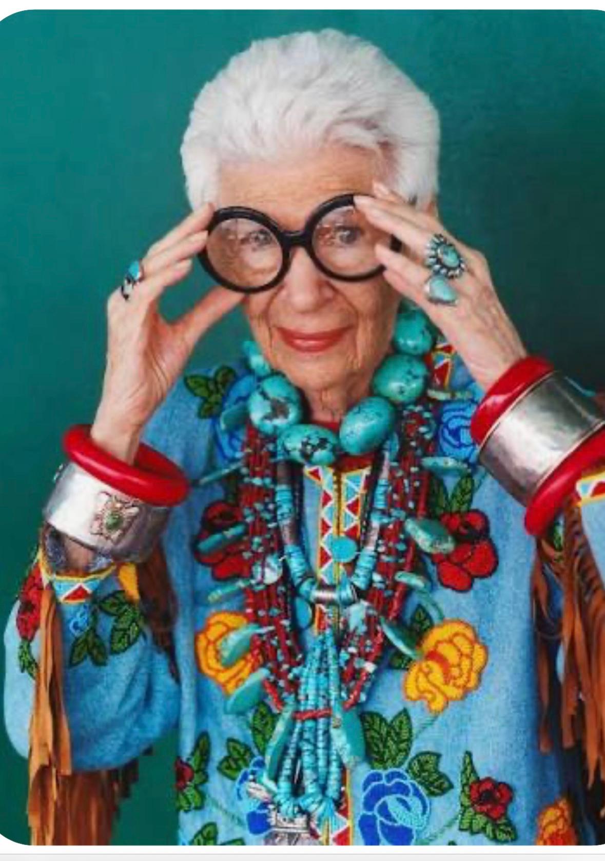 Iris Apfel Estate Personal Beaded Tribal Bracelet African Bangle Bracelet en vente 7