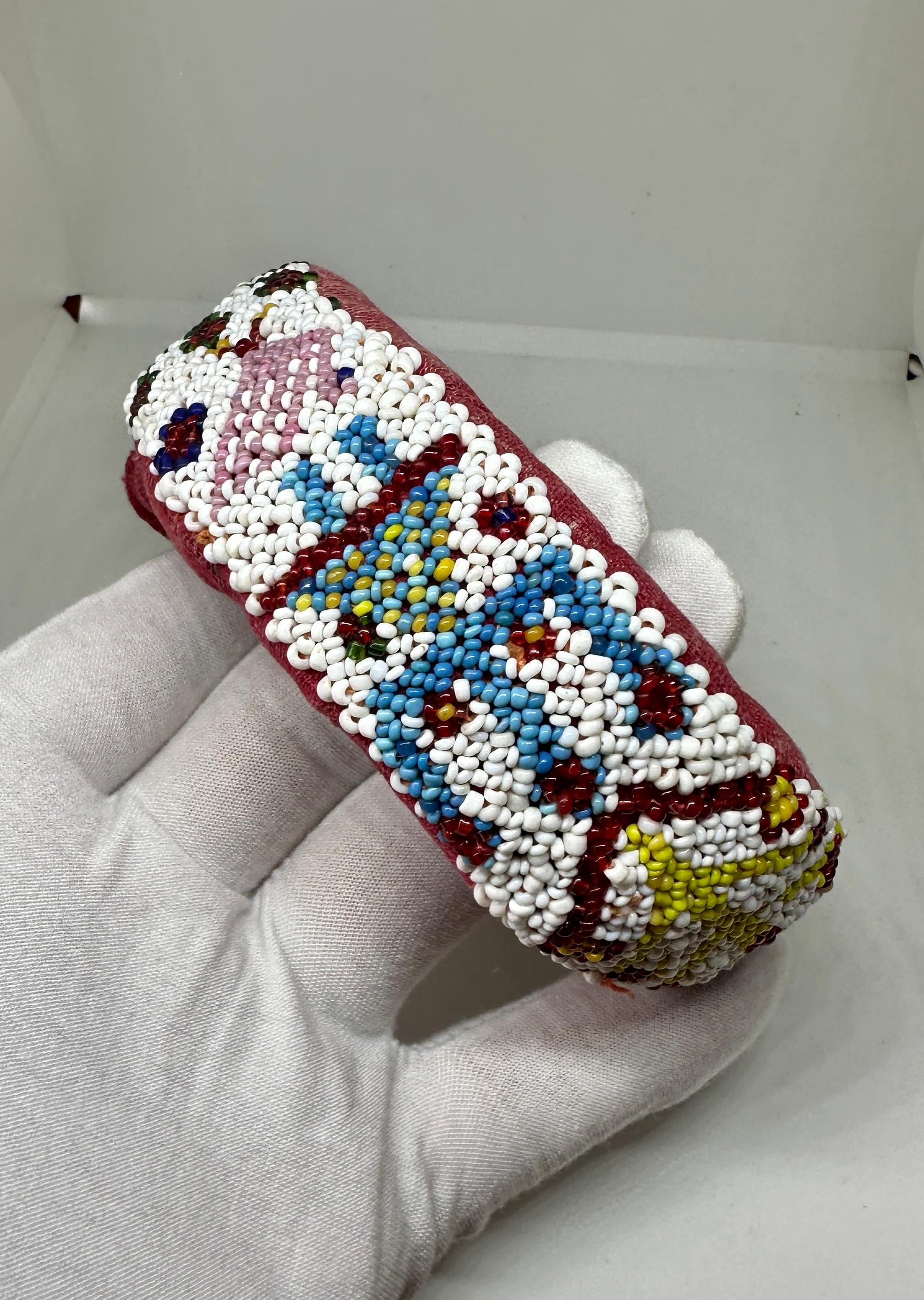 Artisan Iris Apfel Estate Personal Beaded Tribal Bracelet African Bangle Bracelet en vente