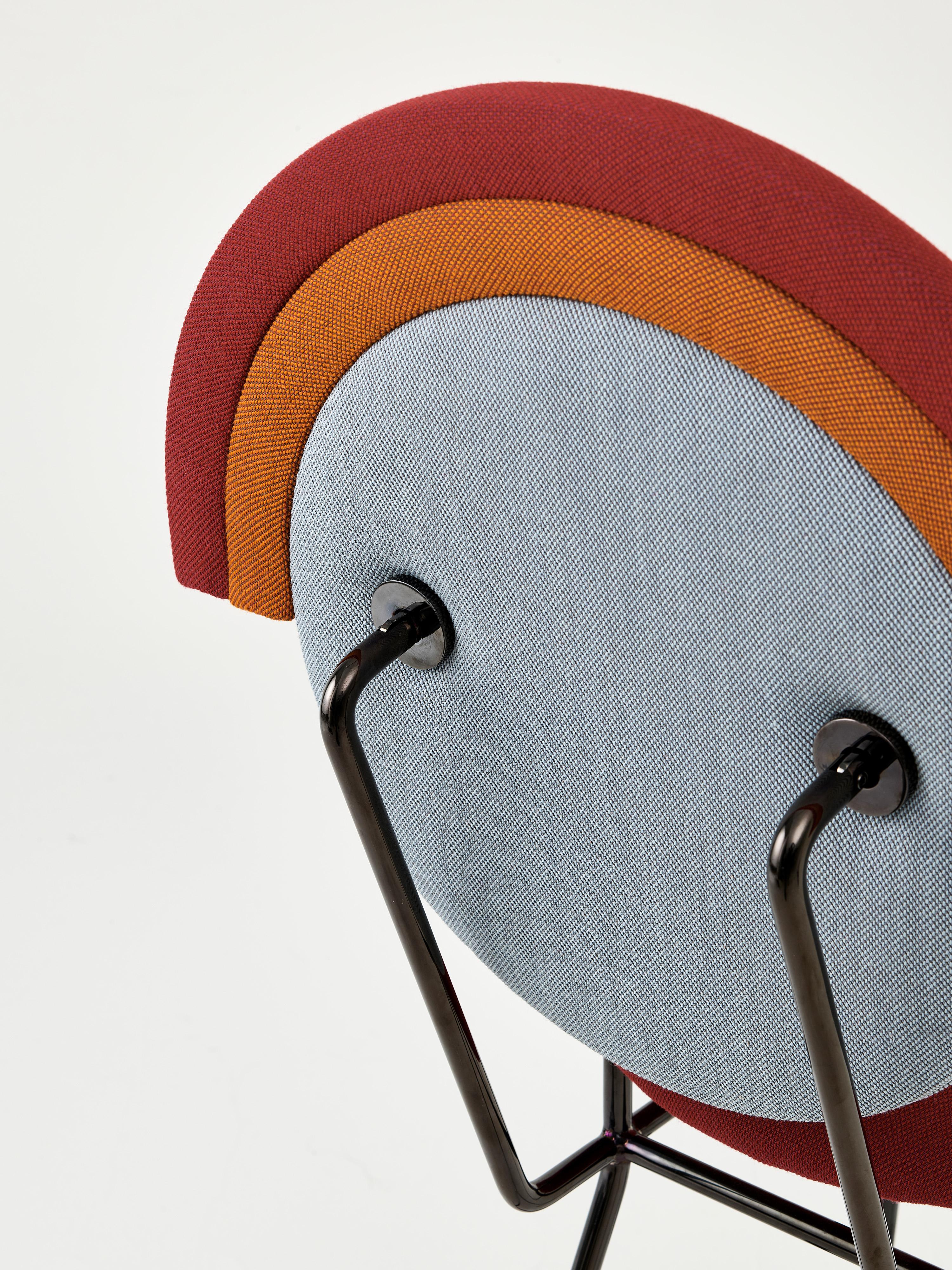 Taburete de bar Iris de Merve Kahraman, tapizado en color burdeos azul y naranja en venta 7