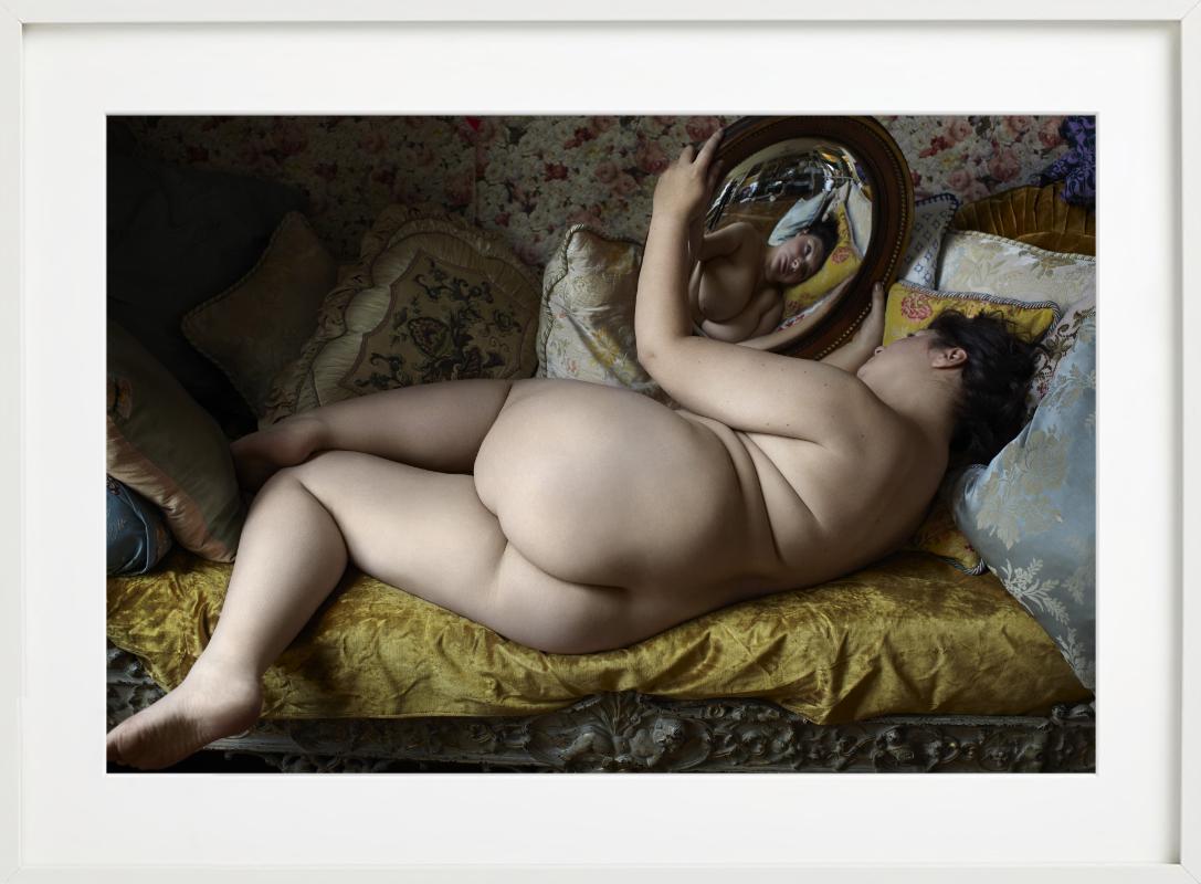 Beauty 009 - Nude on a Yellow Sofa with Mirror, Fine Art Photography For Sale 4