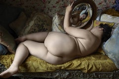 Beauty 009 - Nu sur un canapé jaune avec miroir, photographie d'art