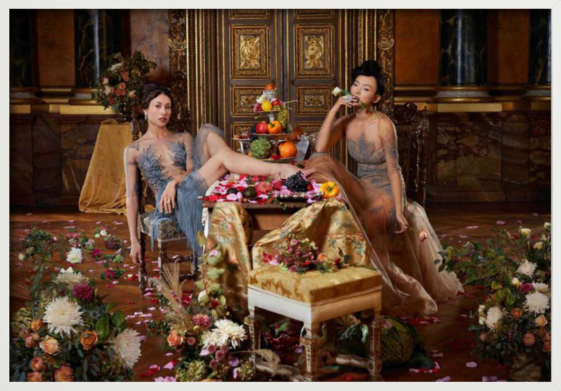 Alta Joyería II - Interior Barroco con Flores, Fotografía Artística en venta 1