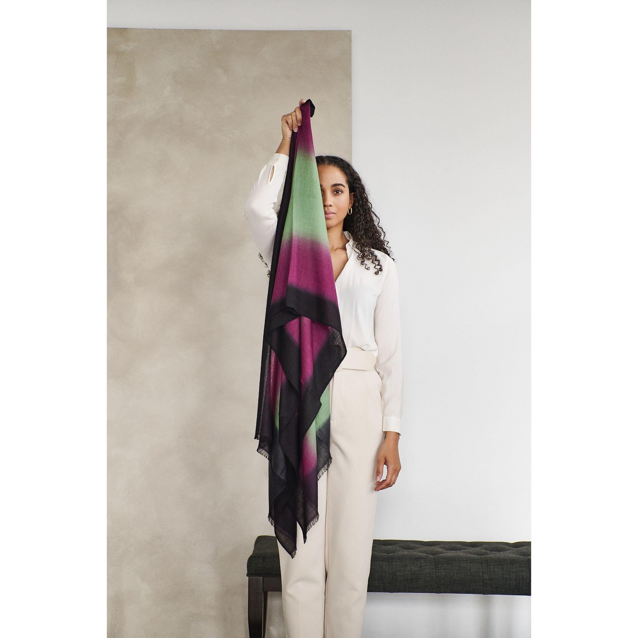 Bufanda Iris Courtyard Cashmere Merino Modern Artisanal Handwoven en venta 10