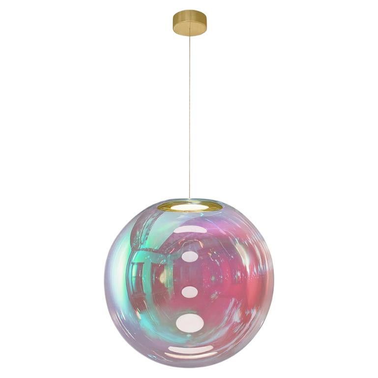 Iris Globe 45
glass color (transmission-reflection): cyan-magenta
metal color: stainless steel (silver)
- cable color: steel
- material: crystal glass, stainless steel
- ø 45 cm, weight: 6,3 kg 
- cable length max. 4 m (adjustable), ø 2mm
- ceiling