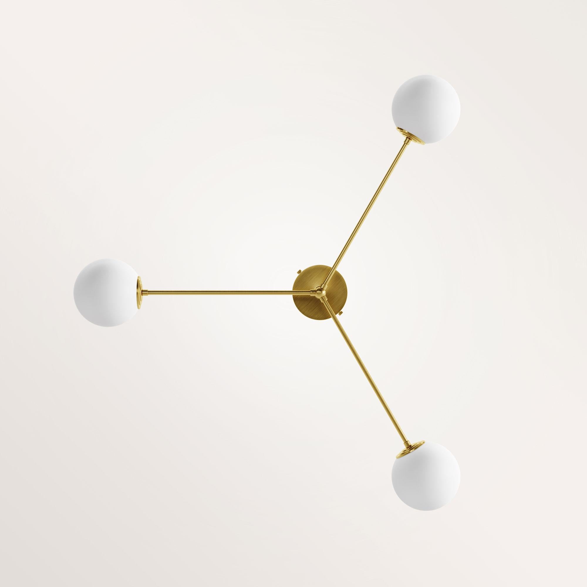 Belge Lampe murale Iris I par Gobo Lights en vente