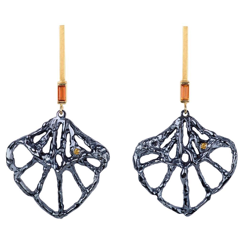 Iris Laevigata Boucles d'oreilles en or jaune, diamants et citrine