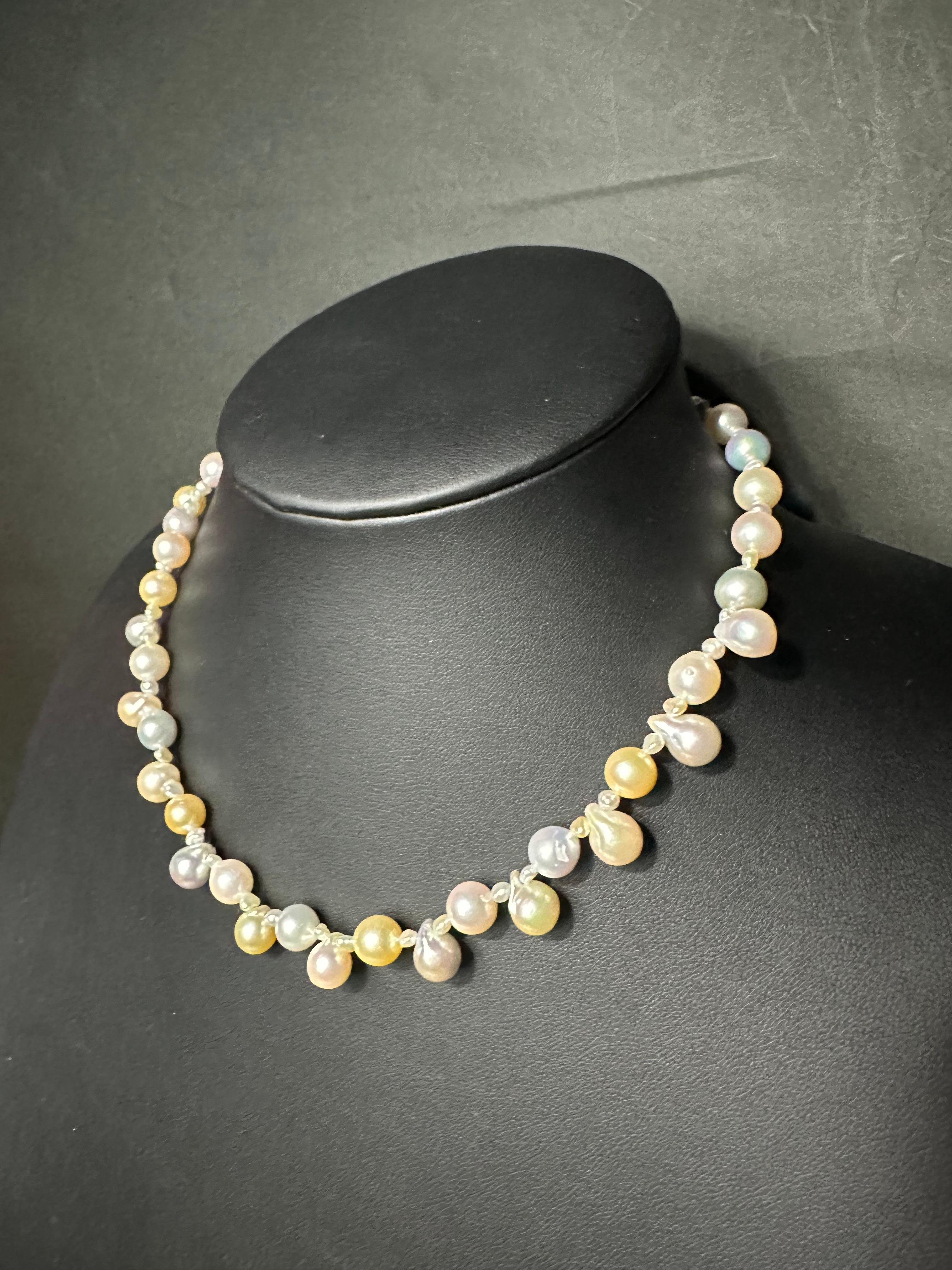 IRIS PARURE, Japanese Non Colored & Non Bleached BENI Akoya Pearl Necklace In New Condition For Sale In Ehime, JP