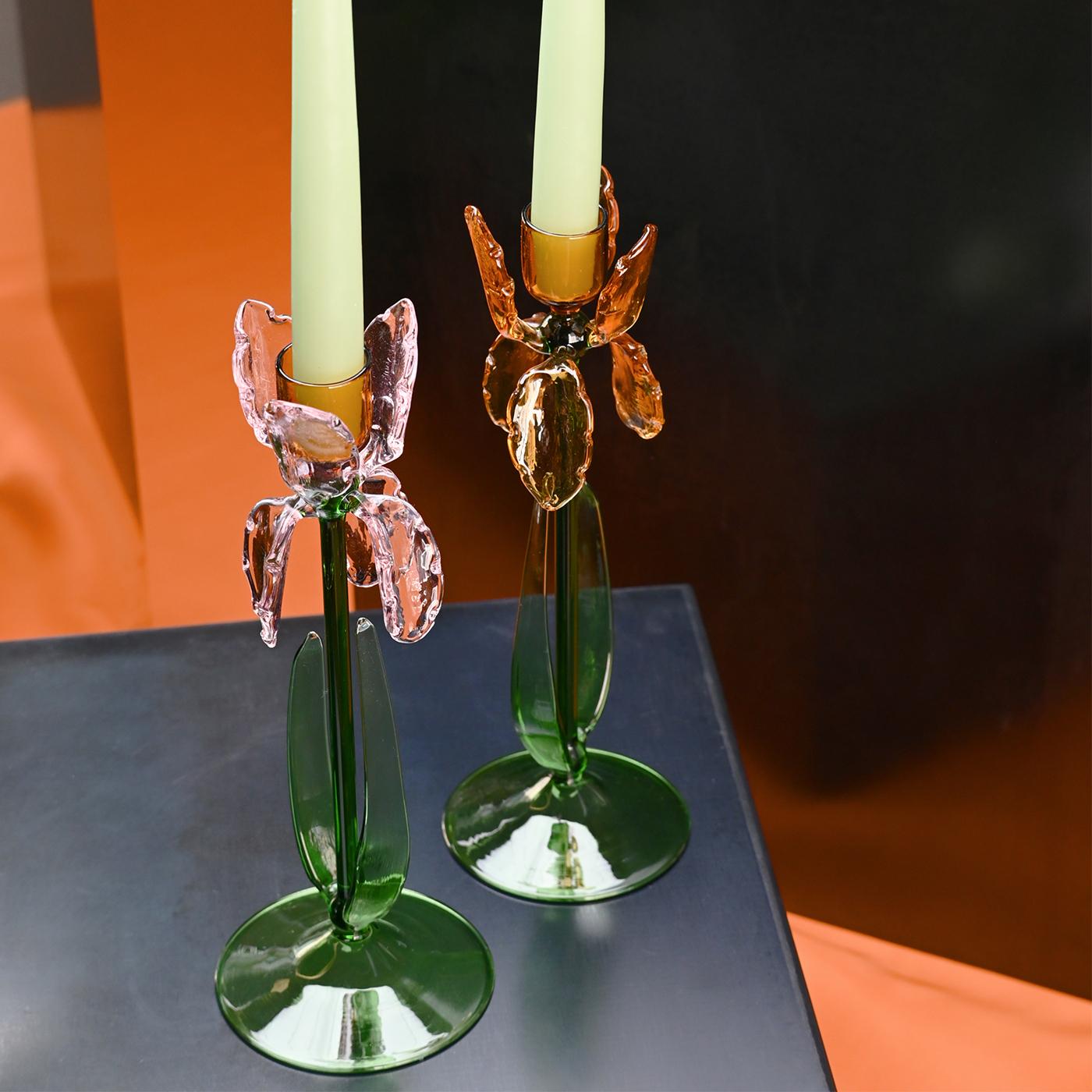 XXI secolo e contemporaneo Portacandele in vetro rosa Iris di Summerill & Bishop by Casarialto in vendita
