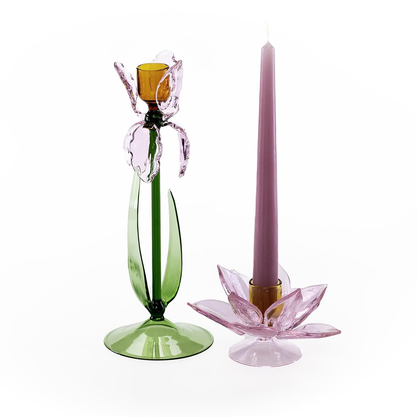 Vetro Portacandele in vetro rosa Iris di Summerill & Bishop by Casarialto in vendita