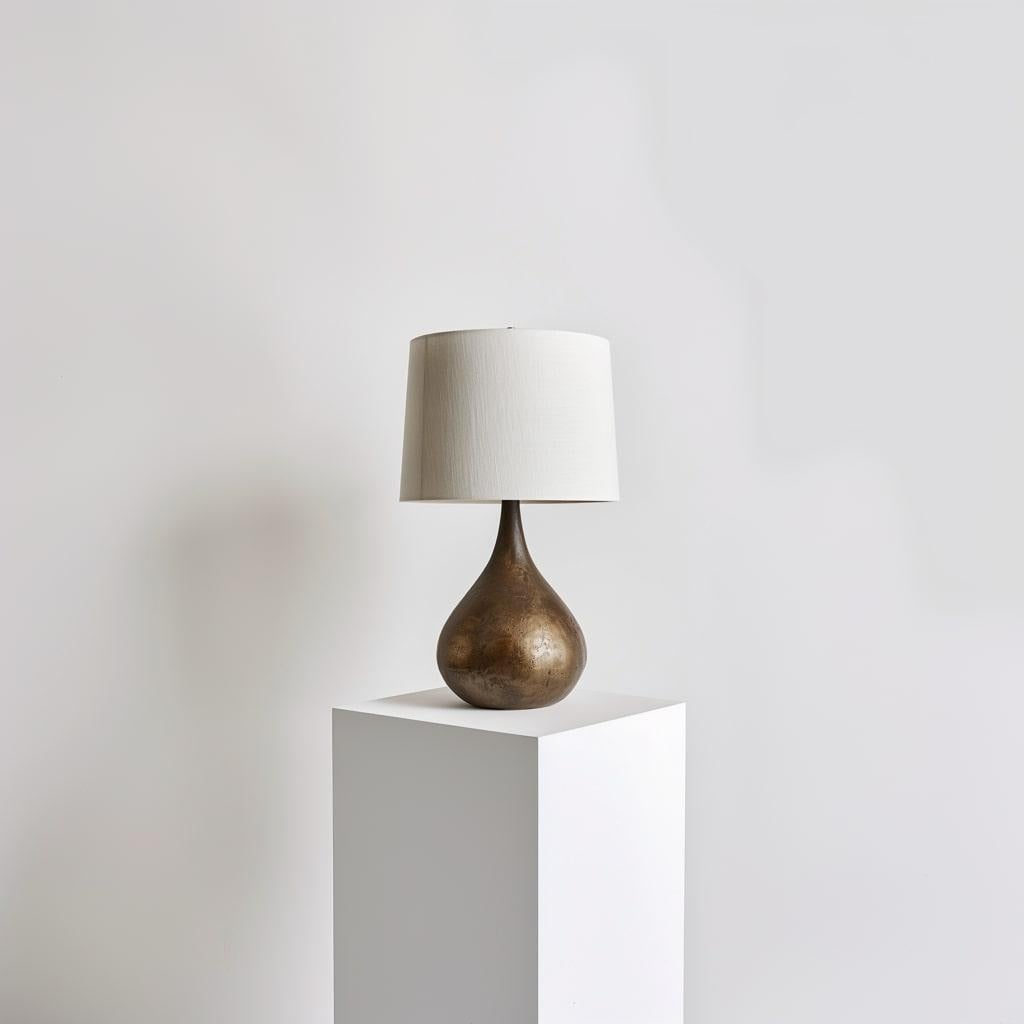 Iris Table Lamp by Brian Chaaban Estadounidense en venta