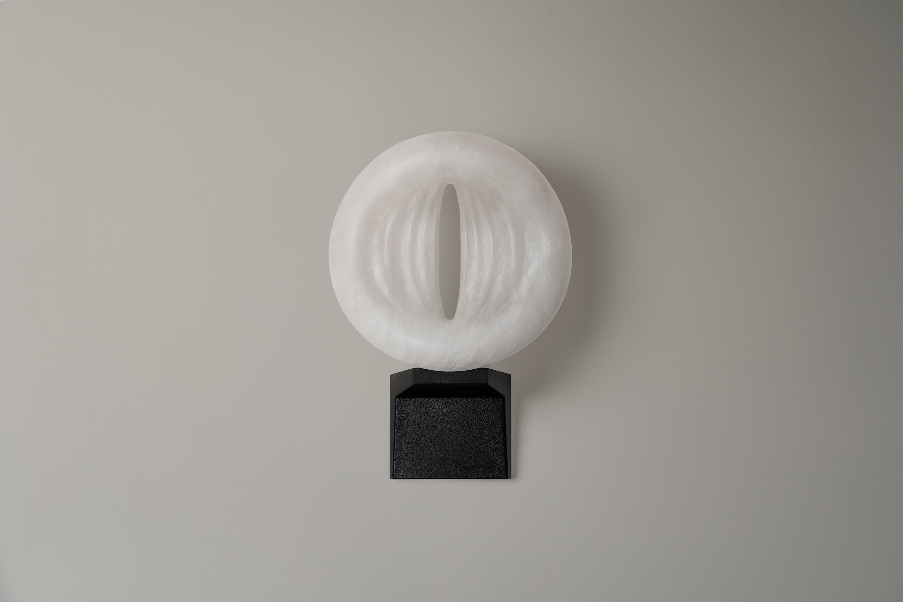 Lámpara de pared Iris de Atelier V&F en Nuevo estado para la venta en Geneve, CH