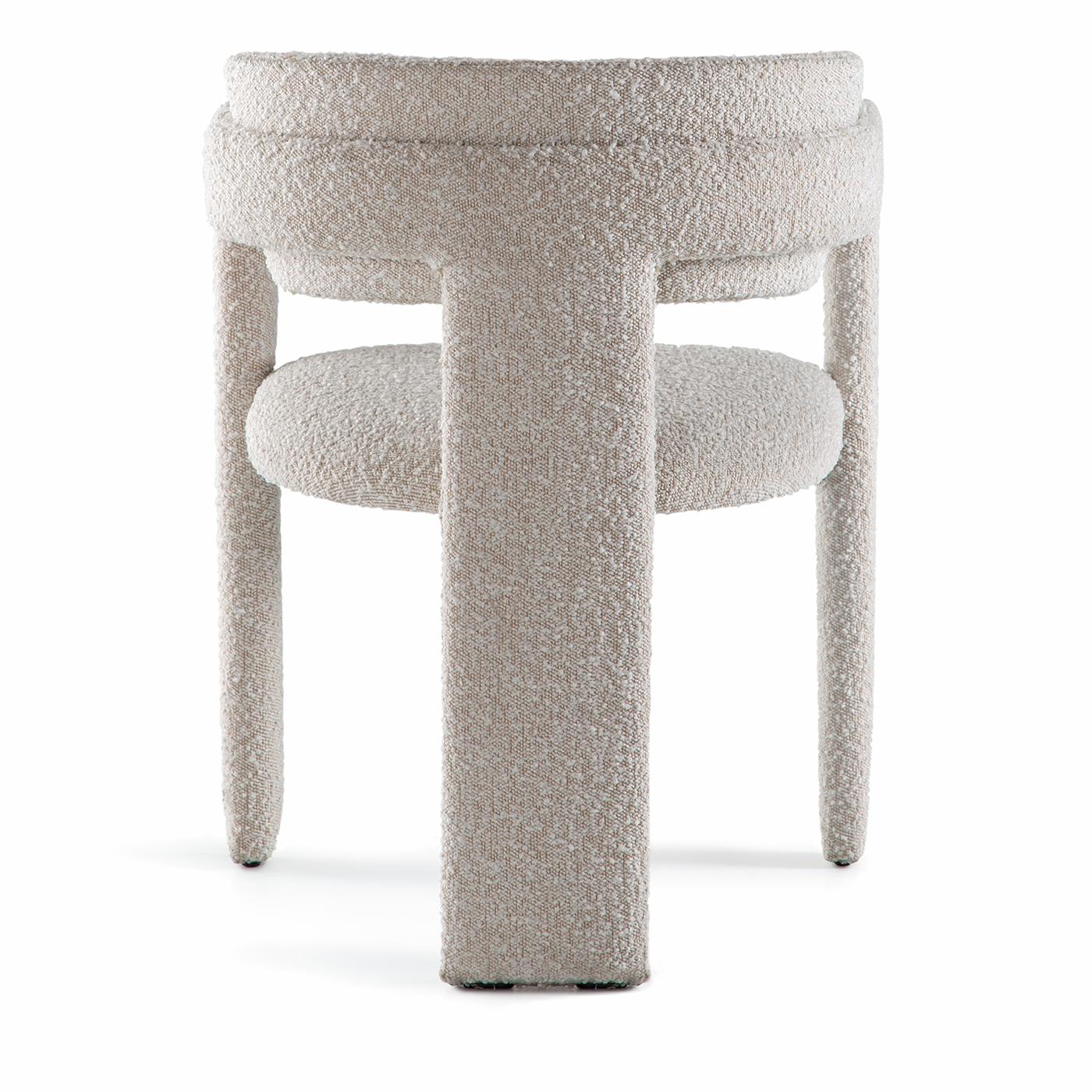 Iris-Stuhl mit weißem Stoff- und Eschenholzrahmen von Pacini & Cappellini (21. Jahrhundert und zeitgenössisch) im Angebot