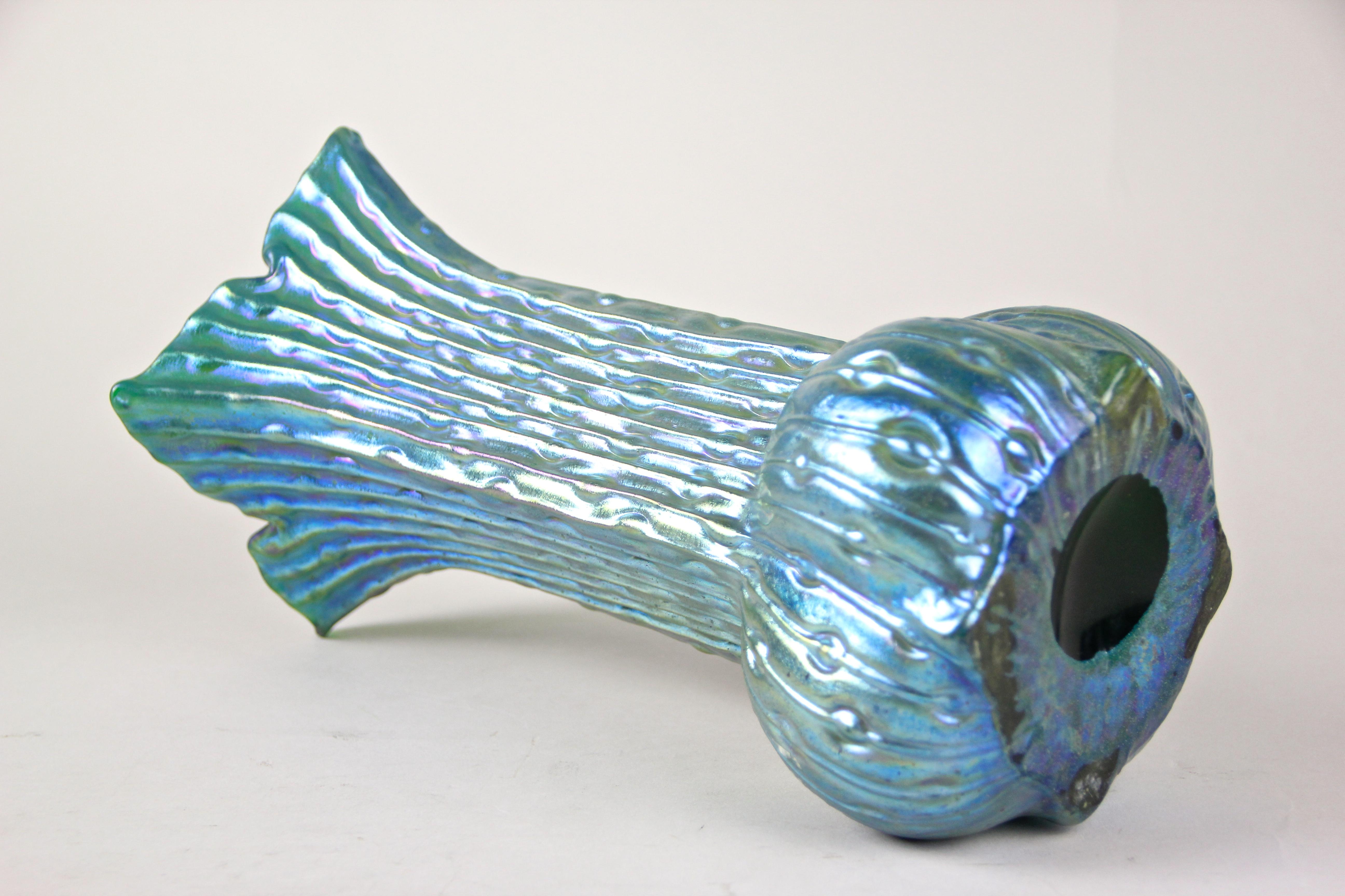 Iriscident Art Nouveau Glass Vase By Loetz Witwe Bohemia Circa 1902 For Sale At 1stdibs