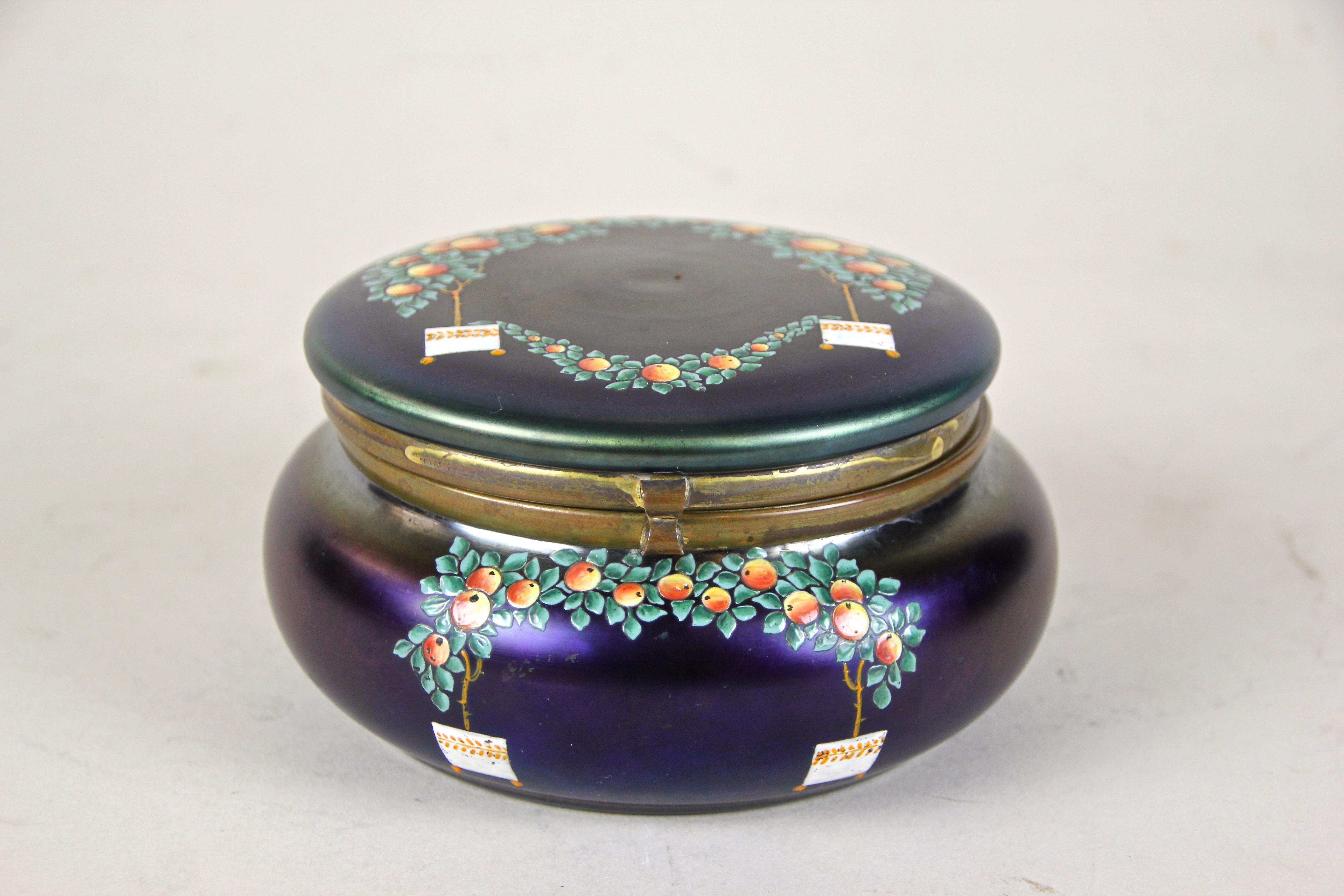 enamel box with lid