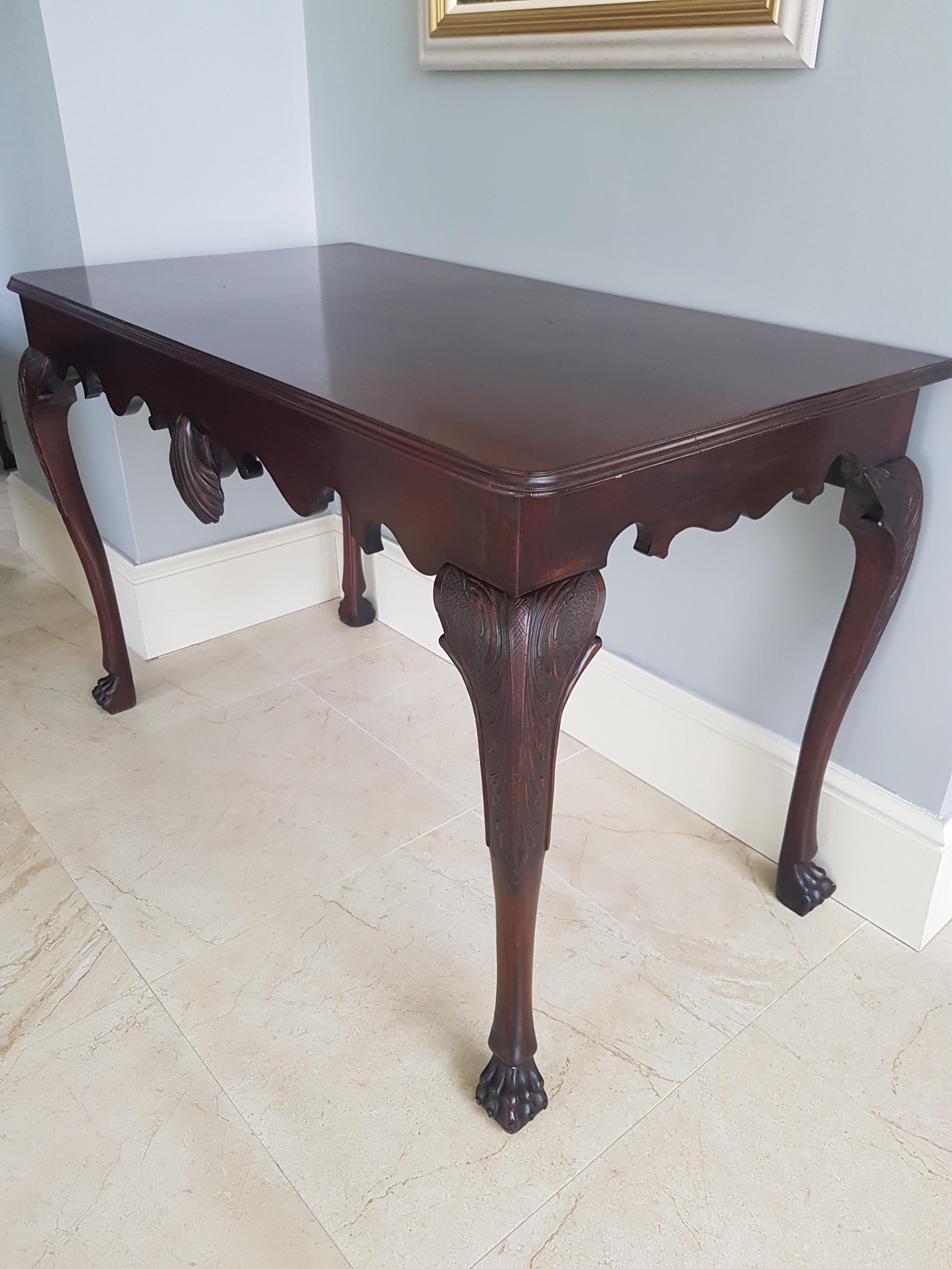 Irish 19th Century Finely Carved Mahogany Side Table Attributed to James Hicks For Sale 4