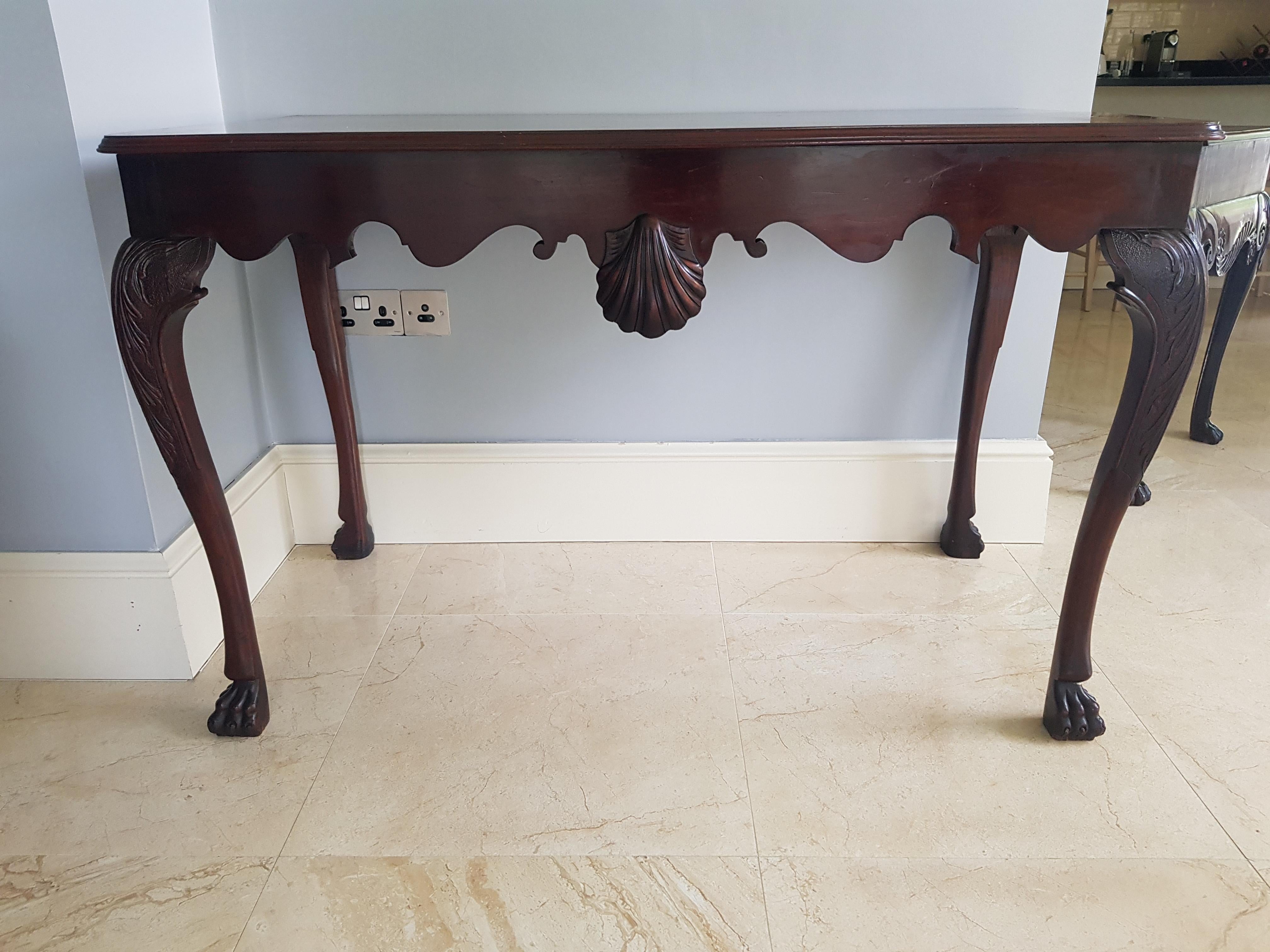 Irish 19th Century Finely Carved Mahogany Side Table Attributed to James Hicks For Sale 5