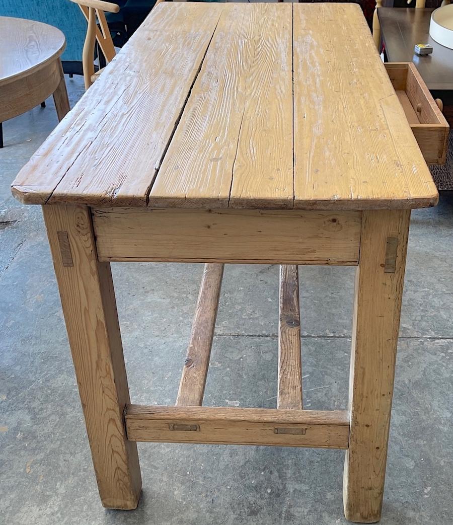 Irish 19th Century Pine Breakfast Table or Desk with One Center Drawer In Distressed Condition For Sale In Santa Monica, CA