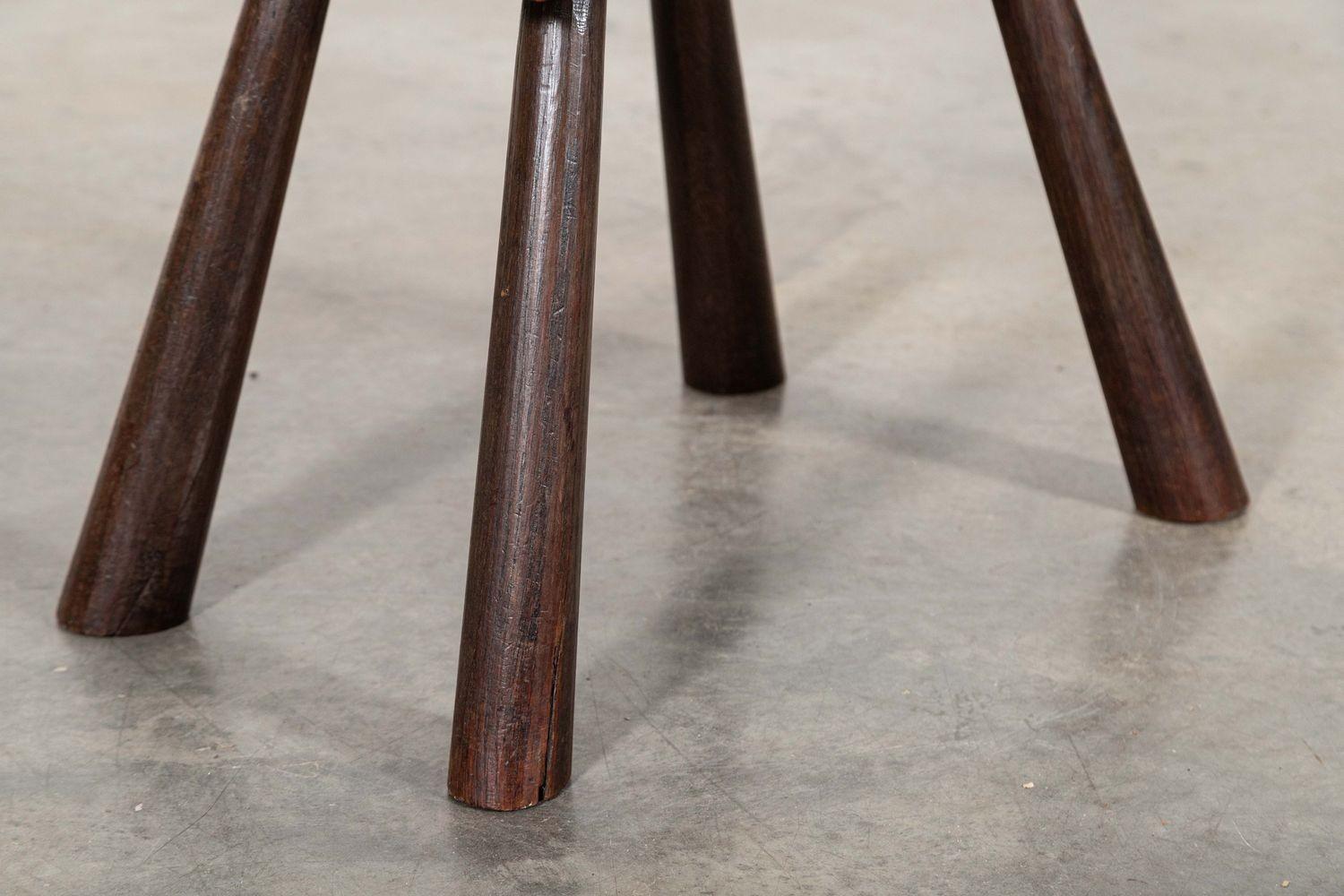 Silla vernácula irlandesa de la hambruna de roble y olmo del siglo XIX en venta 10