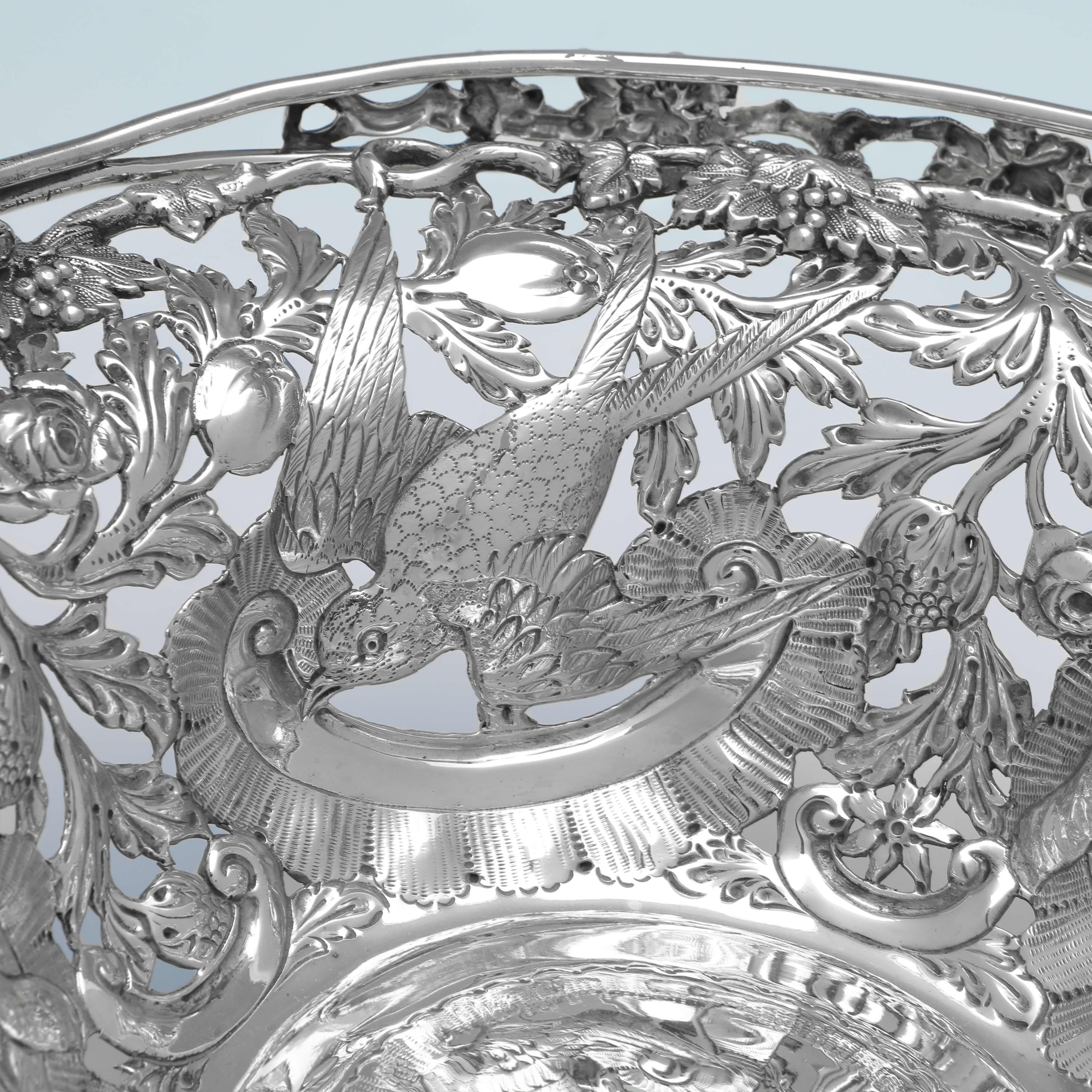 Cesta irlandesa antigua de plata de ley - Hallmarked Dublín 1911 en Bueno estado para la venta en London, London