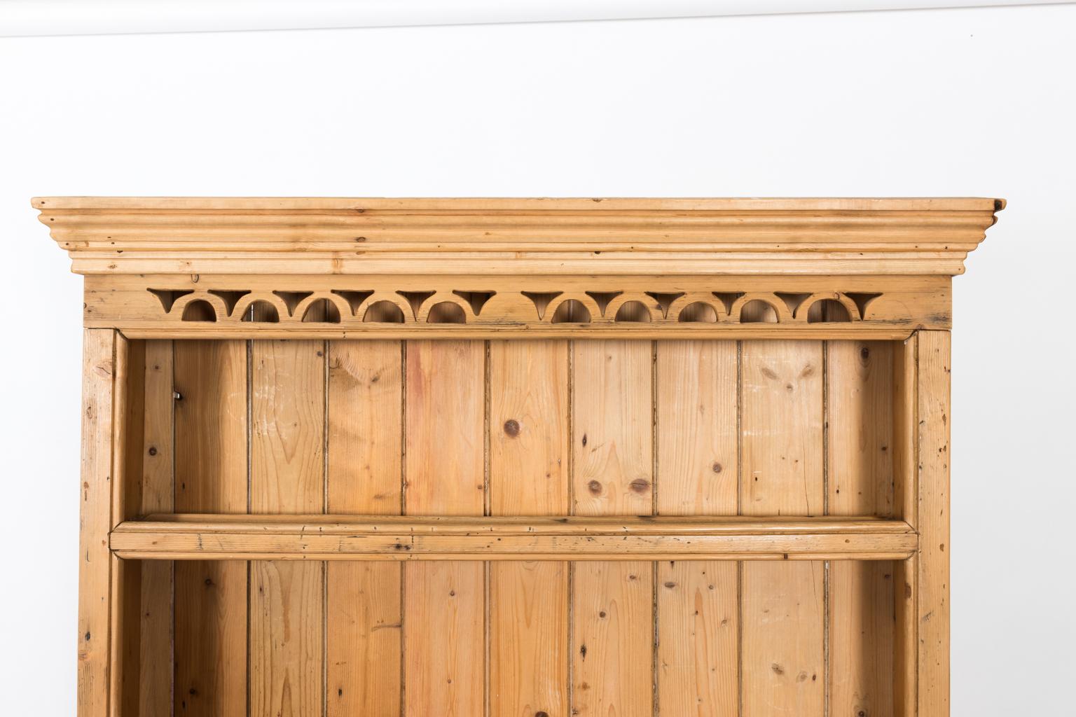English Irish Cottage Pinewood Dresser