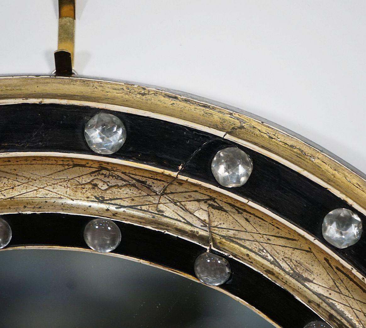Ovaler Spiegel aus irischem Ebenholz und vergoldet mit facettierten Glasnieten (H 24 3/8 x B 20 1/2)  im Angebot 6