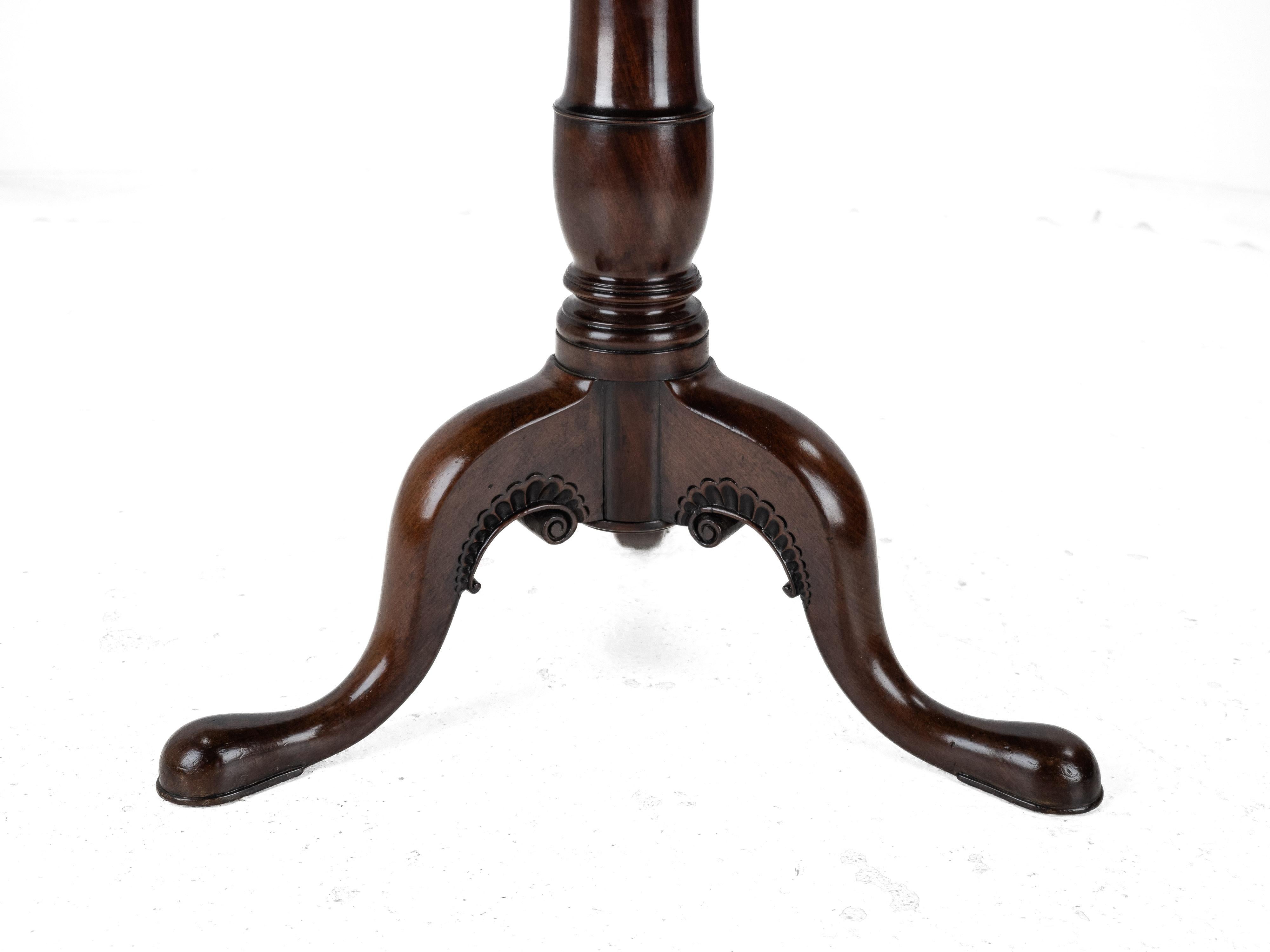 Irish George II Carved Mahogany Tripod Tilt-top Supper Table circa 1750 Georgian 5