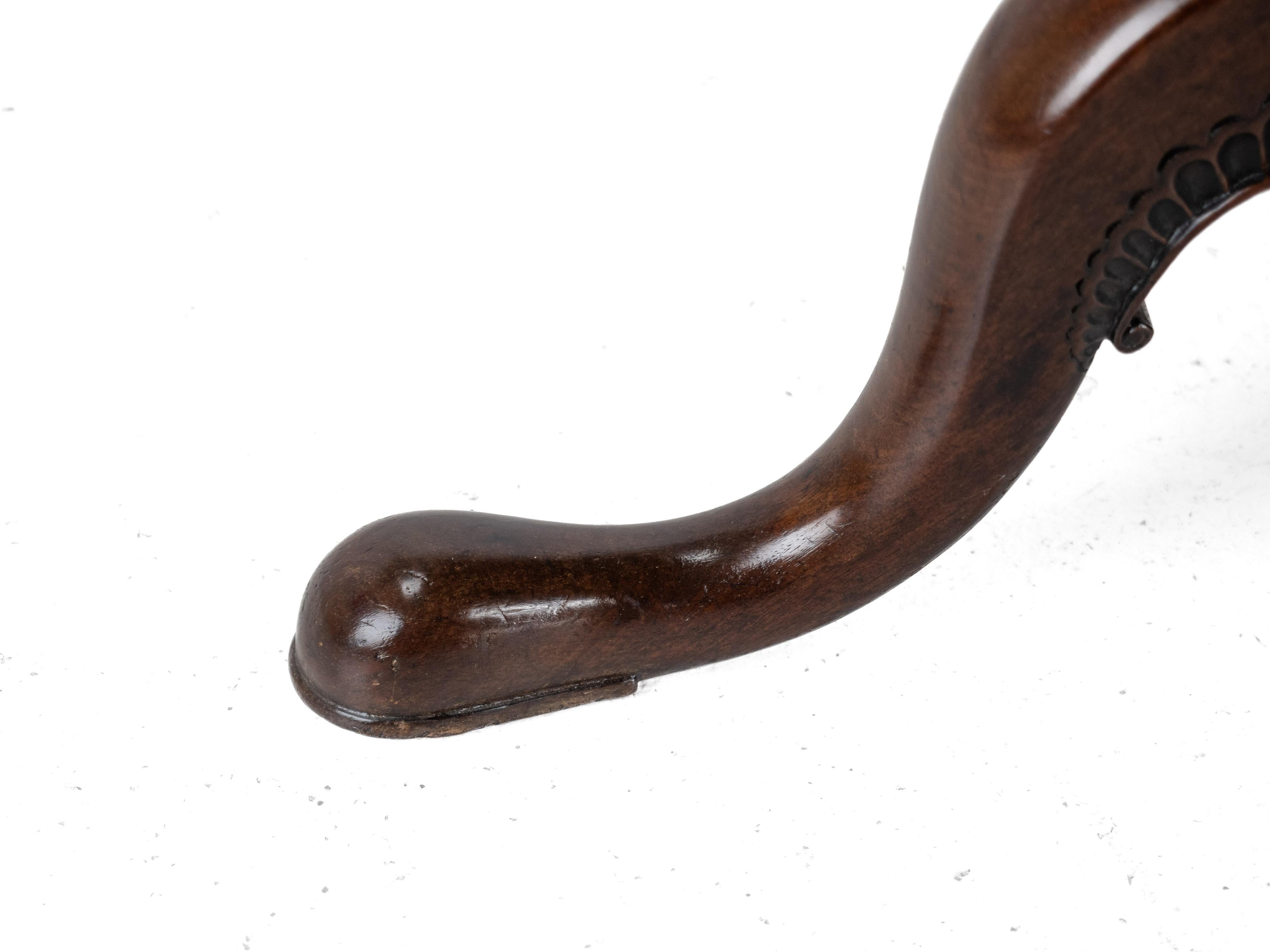 Irish George II Carved Mahogany Tripod Tilt-top Supper Table circa 1750 Georgian 13