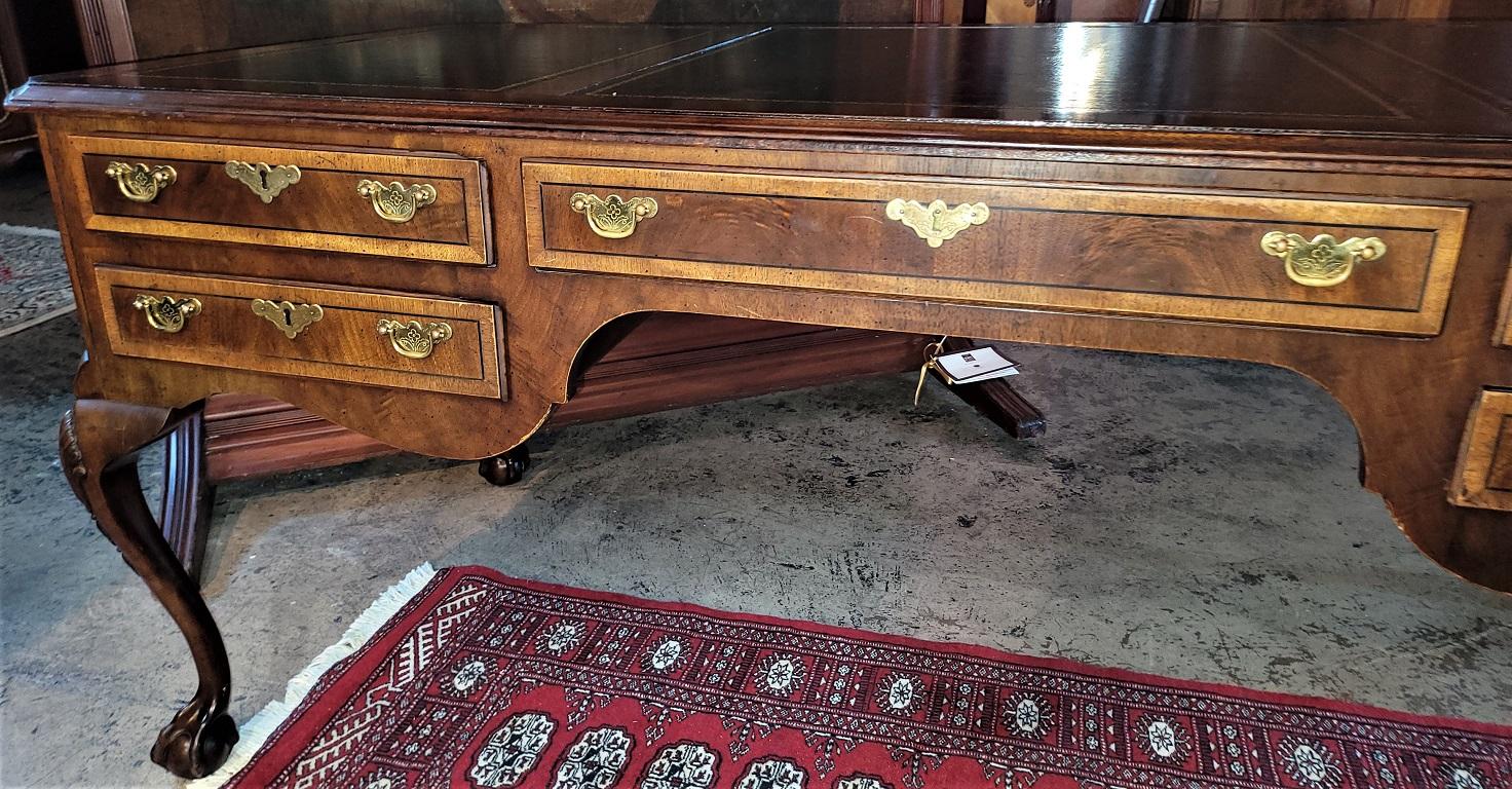 Irish George II Style Henredon Desk In Good Condition In Dallas, TX