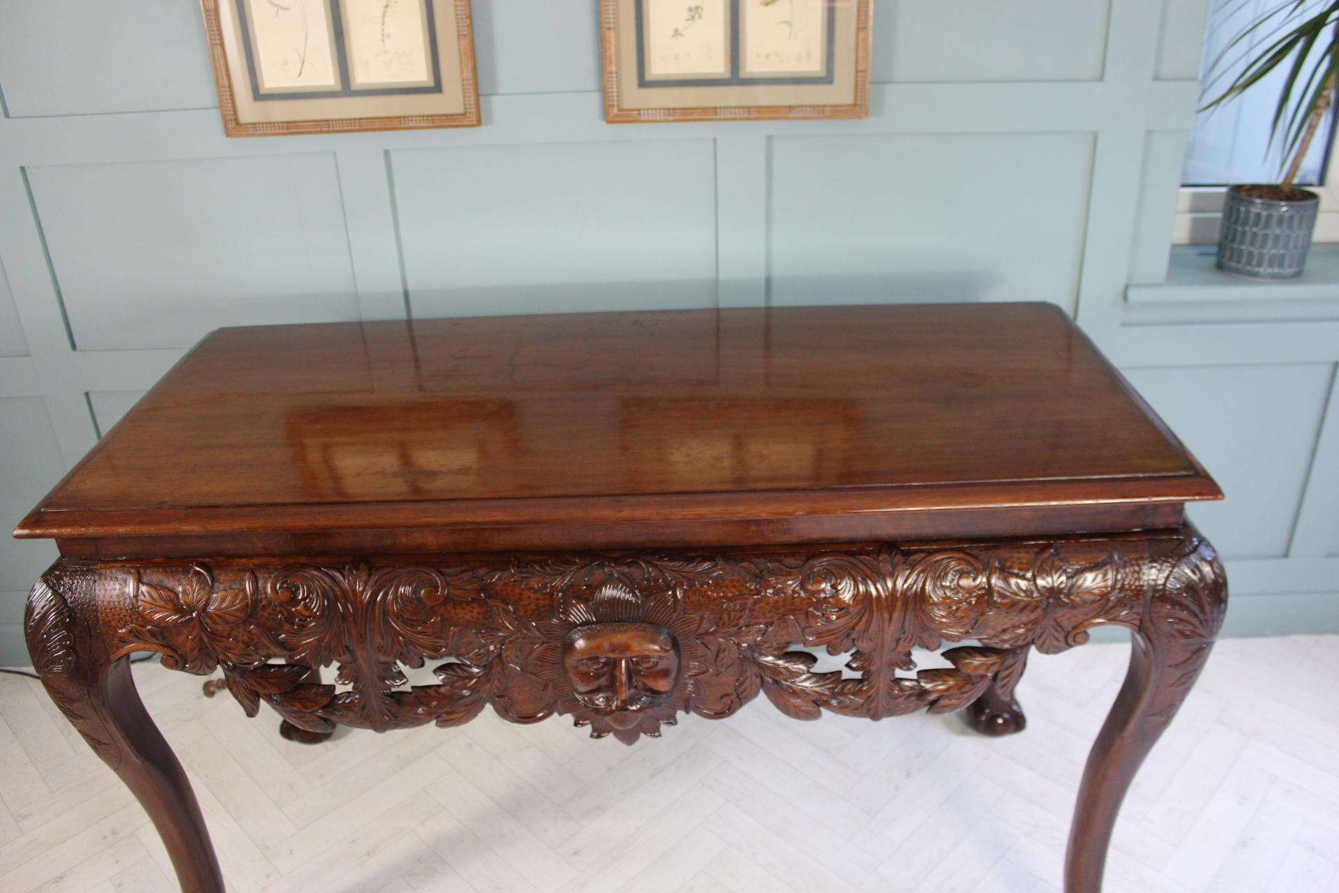 Irish George II style mahogany Serving table For Sale 2