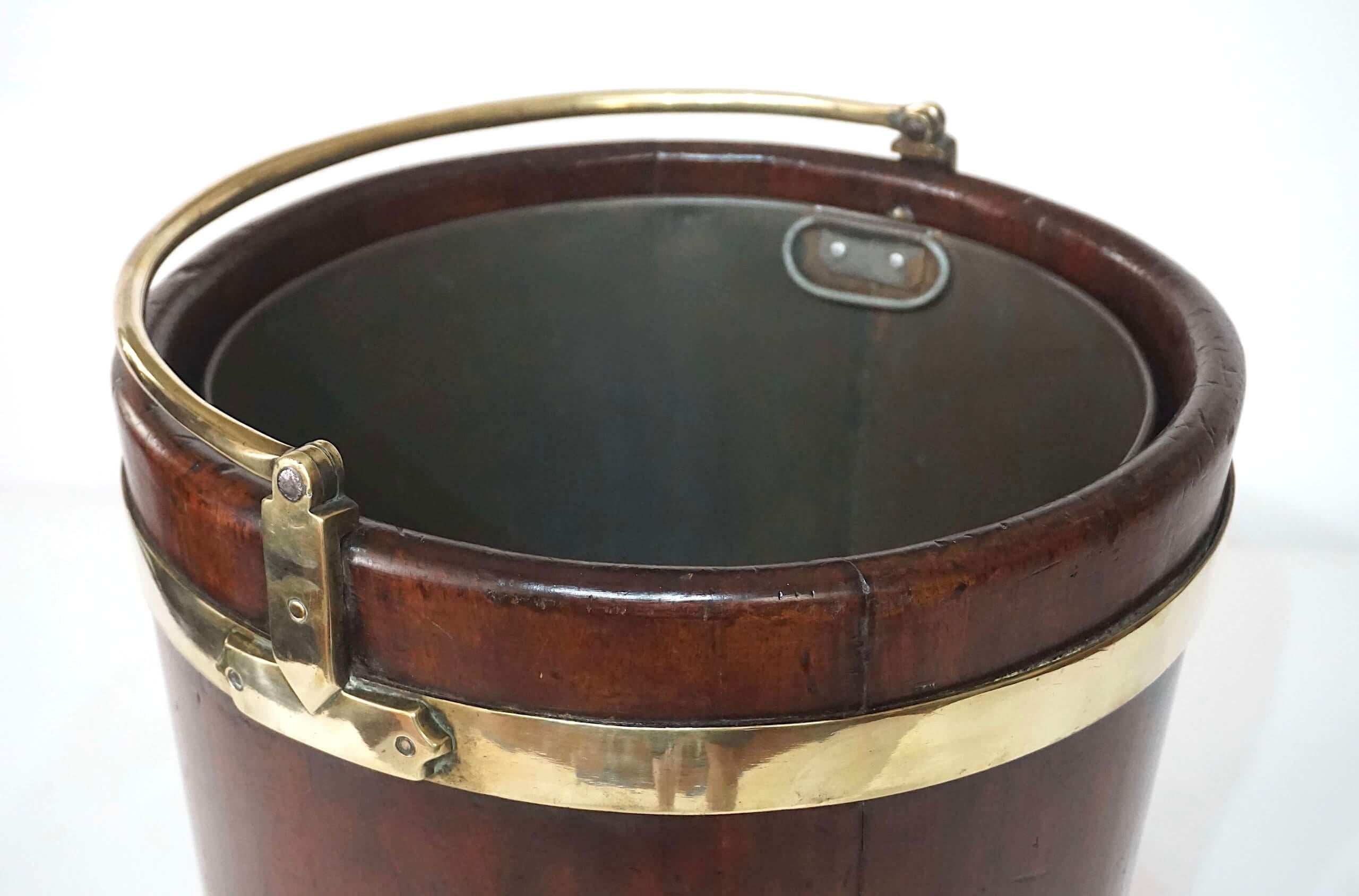 Irish George III Brass Bound Mahogany Peat or Turf Bucket, c. 1780 For Sale 4