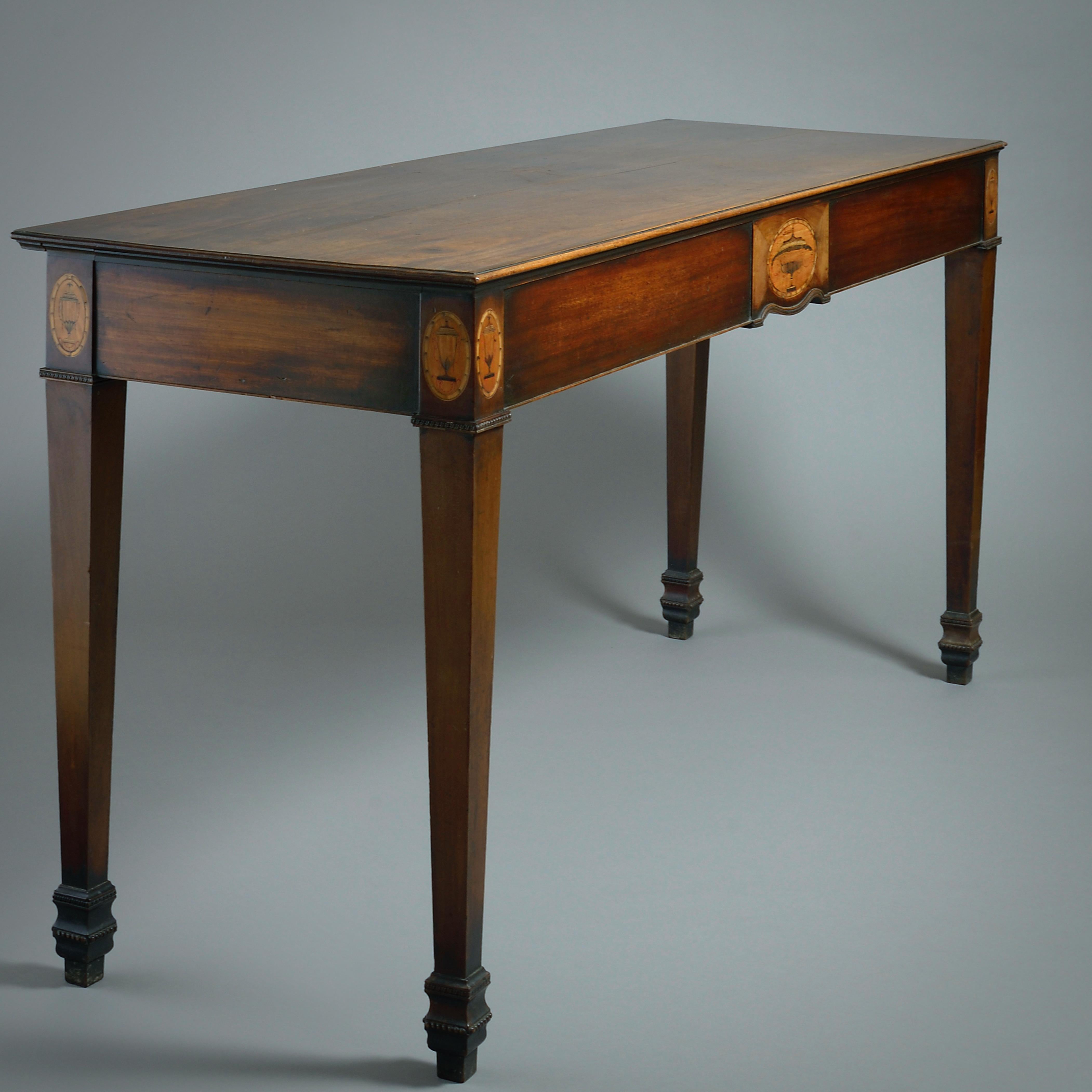 18th Century and Earlier Irish George III Mahogany Side Table For Sale