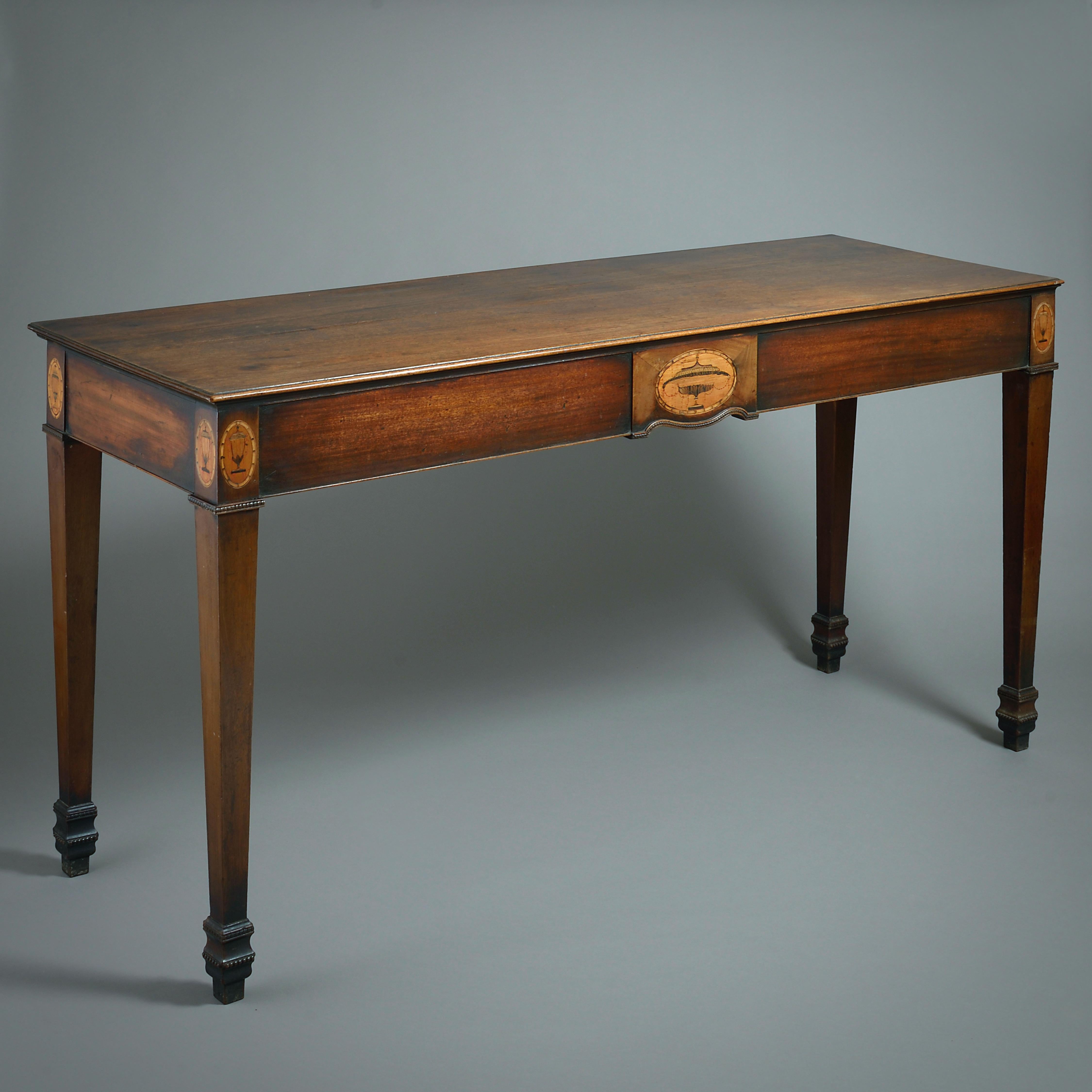 Irish George III Mahogany Side Table For Sale 1