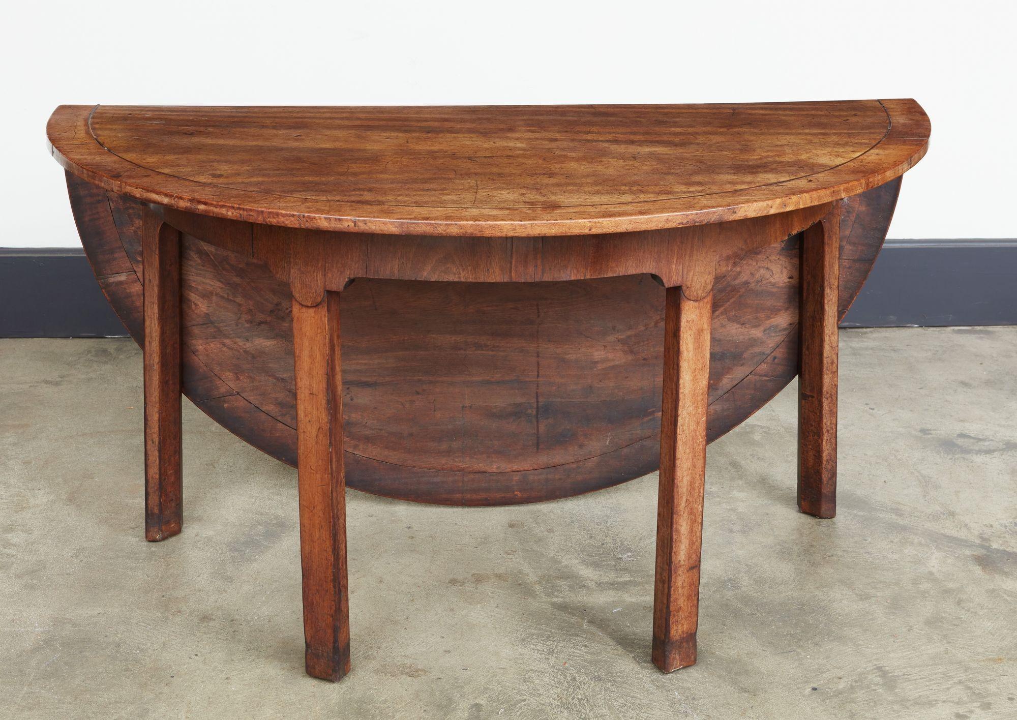 Late 18th Century Irish Georgian Center Table For Sale