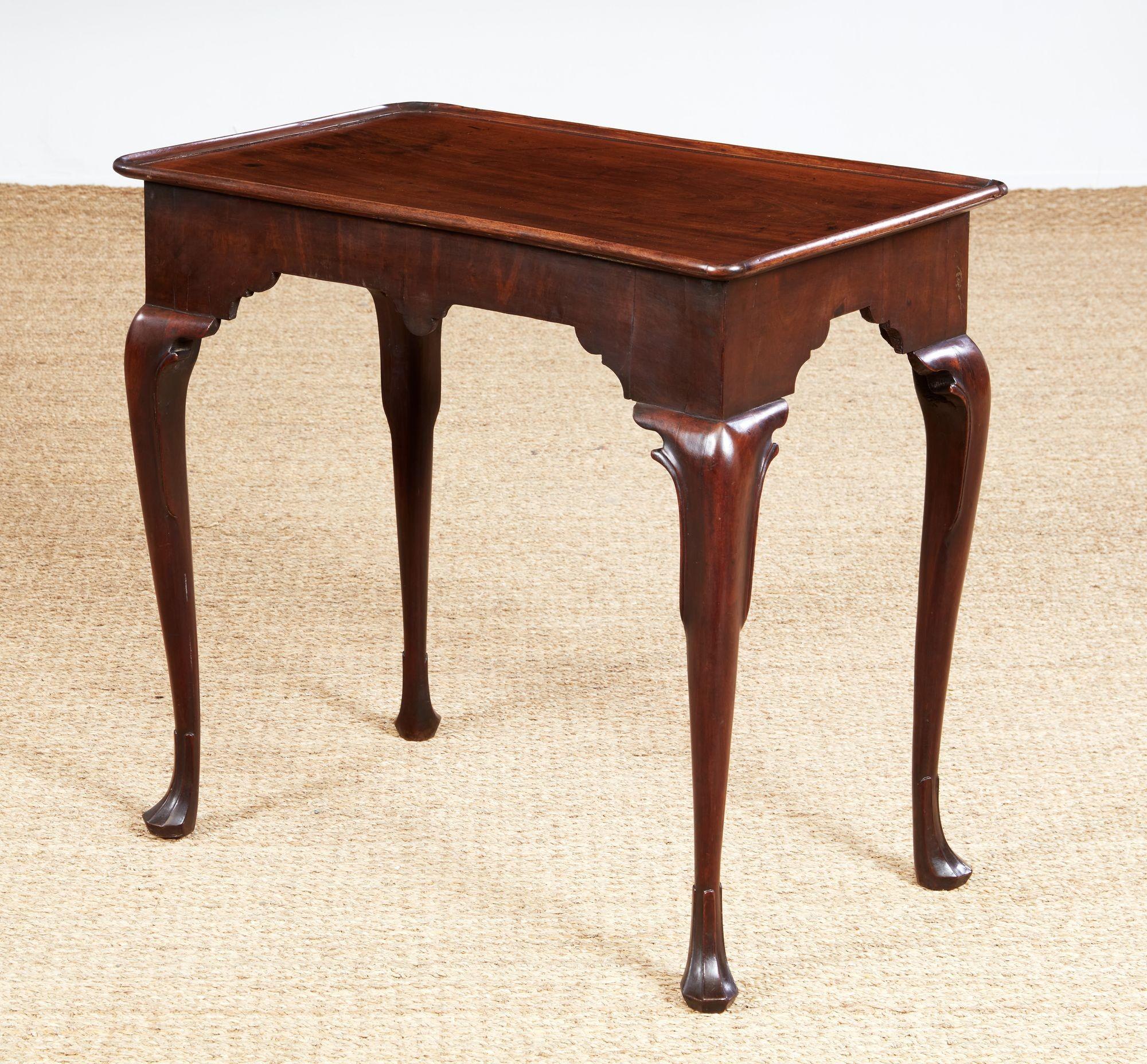 Irish Georgian Mahogany Tea Table For Sale 5
