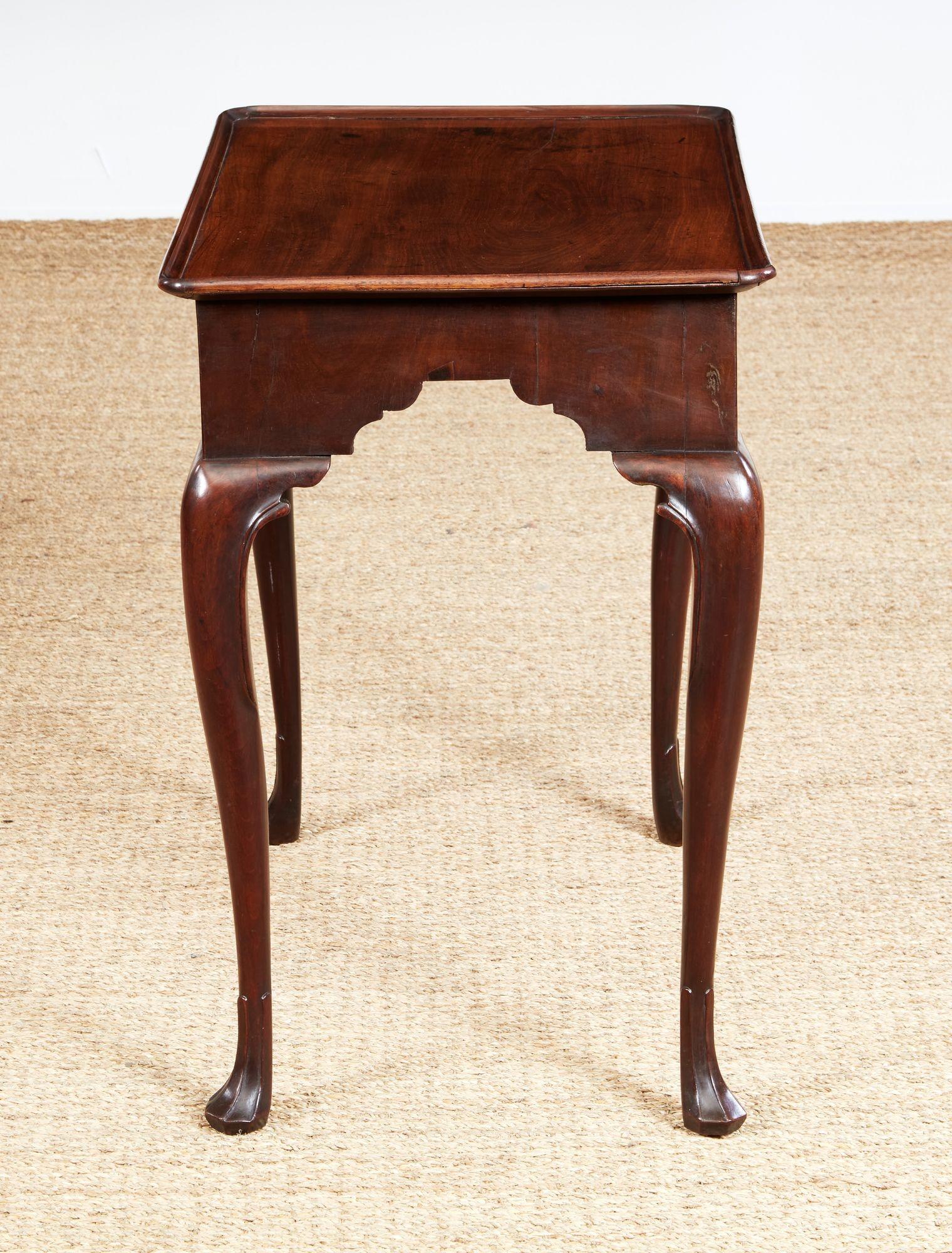 Irish Georgian Mahogany Tea Table For Sale 6
