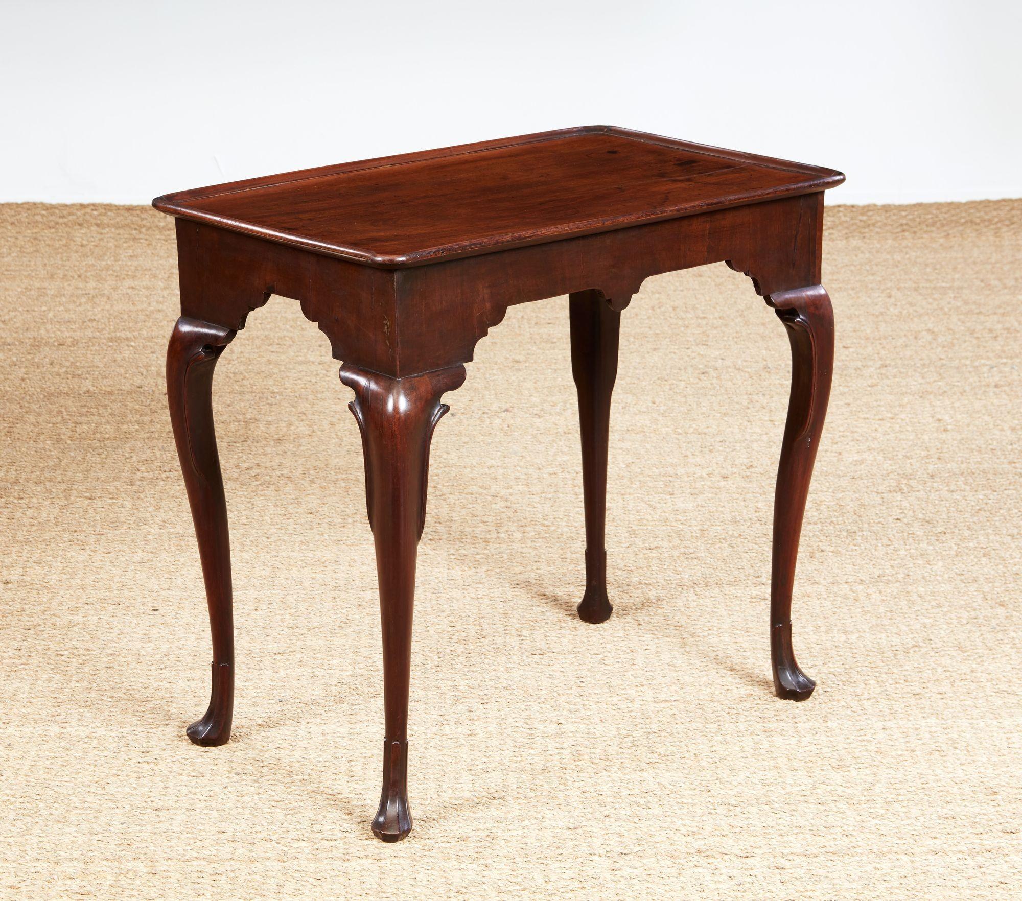 Irish Georgian Mahogany Tea Table For Sale 7