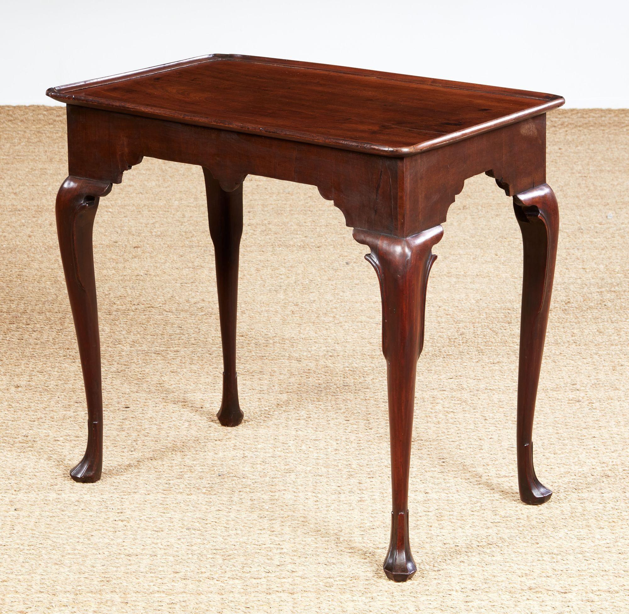 Irish Georgian Mahogany Tea Table For Sale 1