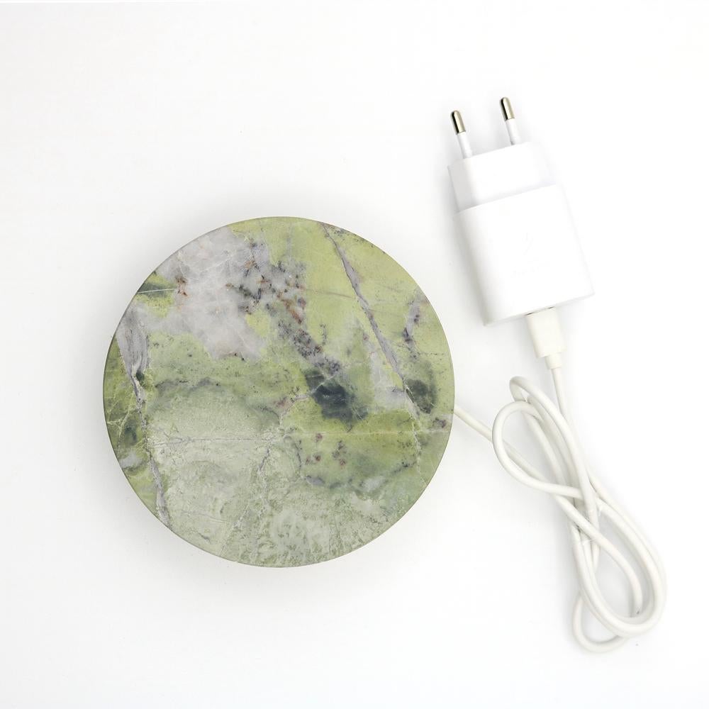 Irish Green Marble Base, Small, 15W Wireless Charger In New Condition For Sale In Milano, IT