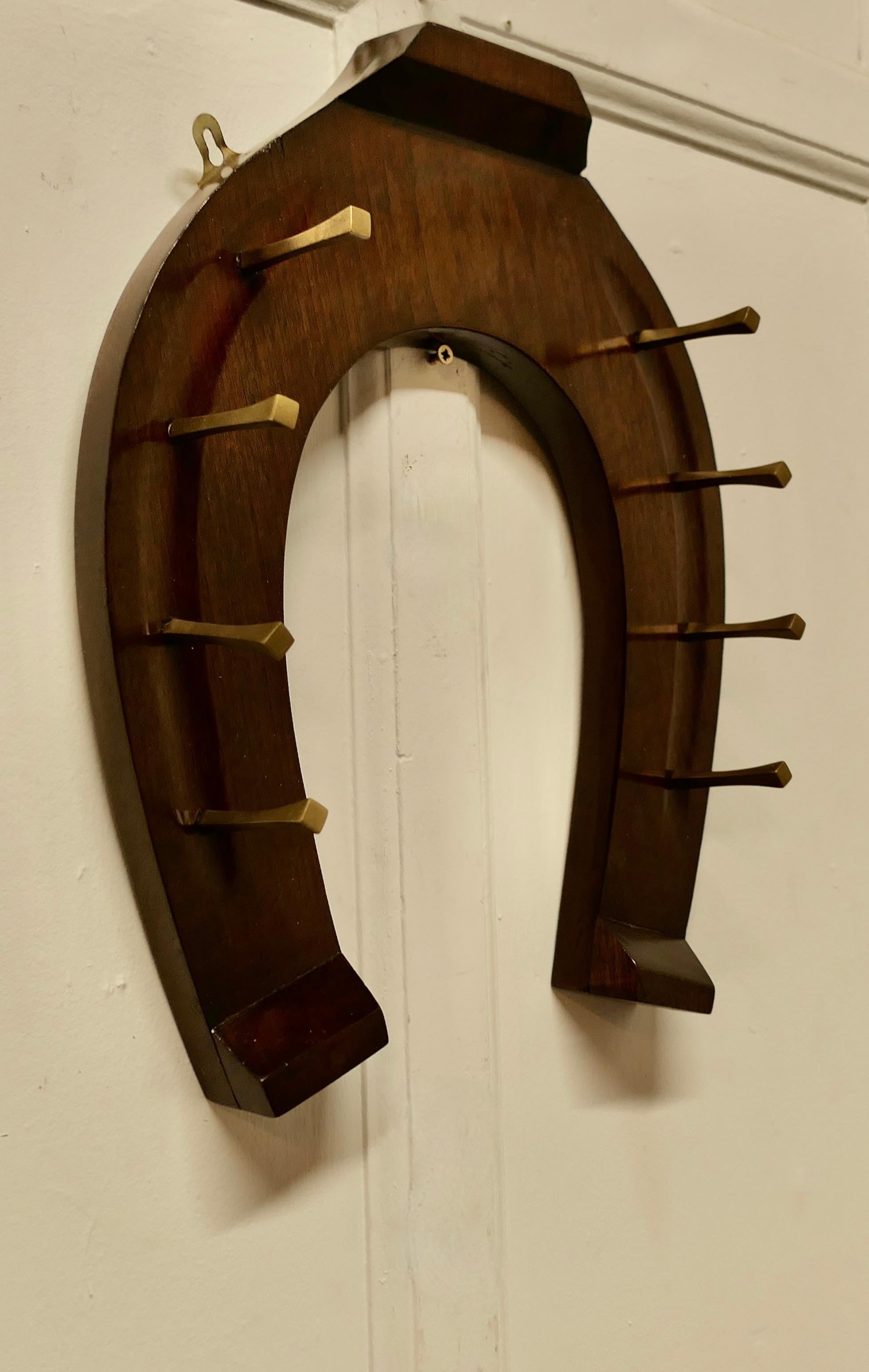 Irish Horseshoe Coat and Tack Rack by B McMullen  A fine quality piece   In Good Condition For Sale In Chillerton, Isle of Wight