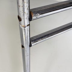 Bureau de style international irlandais en métal noir et chromé d'Eileen Gray, 1970